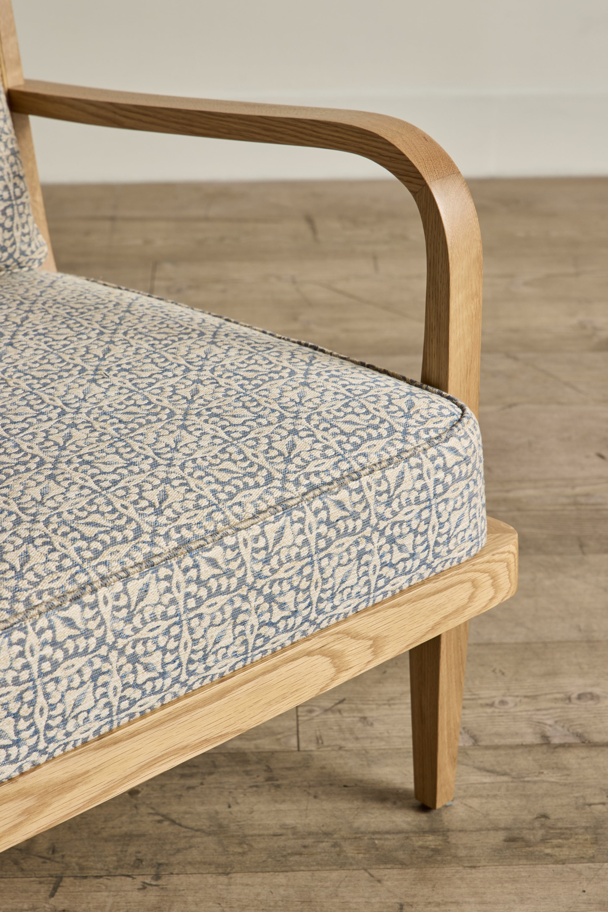 Shown in Customer’s Own Material (Susan Deliss Costanza Bosphorous Blue) and Natural Oak