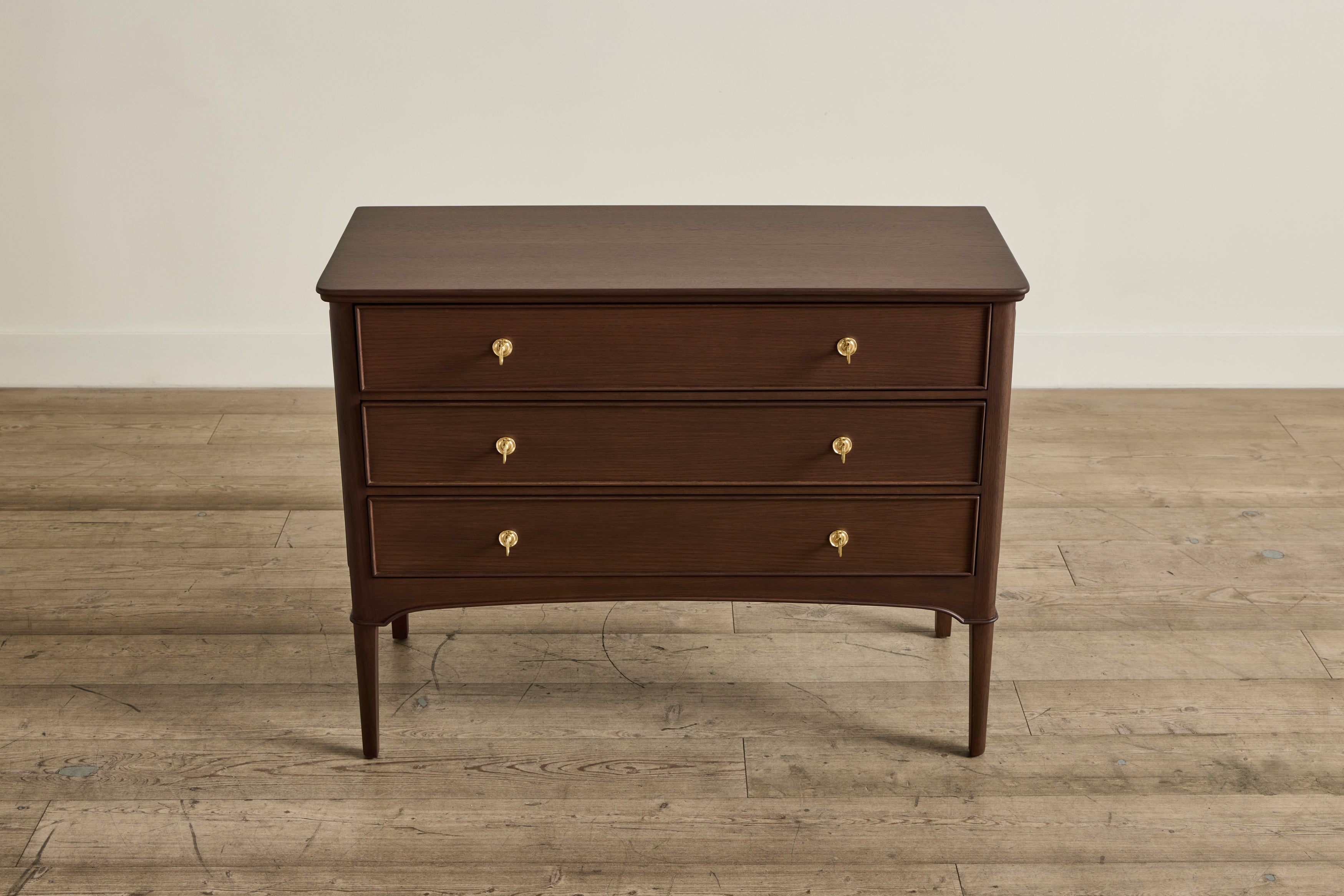 Heirloom Dresser, 42"
