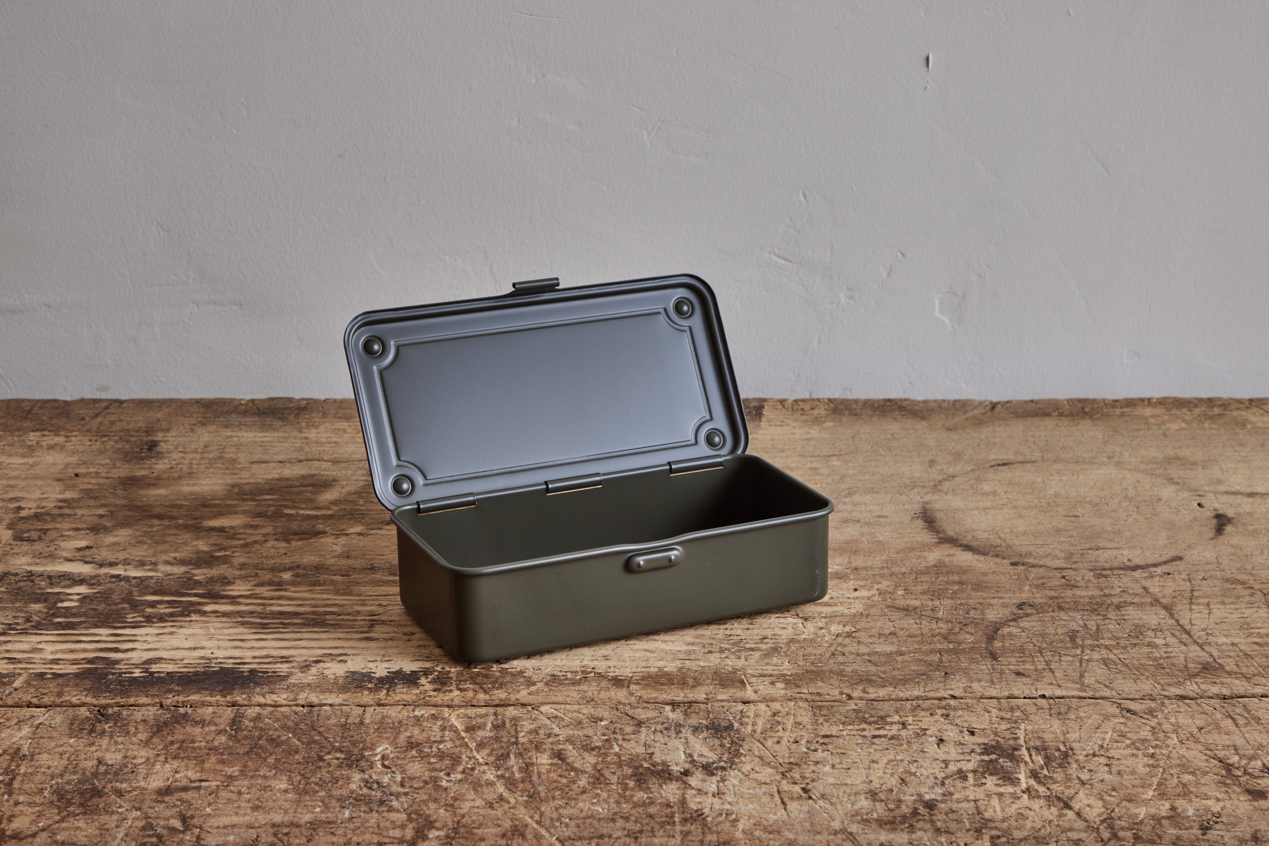 Toyo, Trunk Shape Toolbox in Army Green