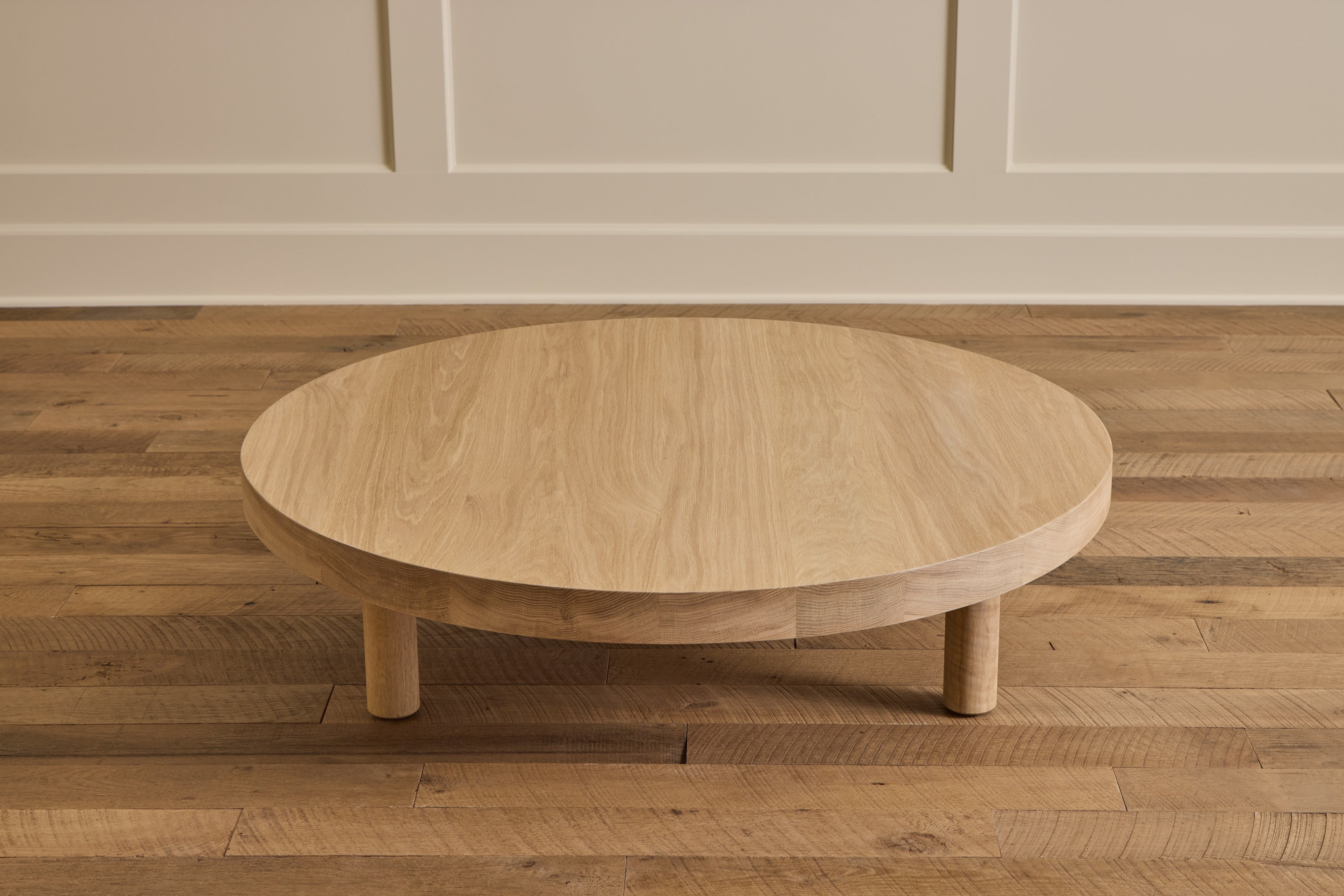 Round Coffee Table, 48"