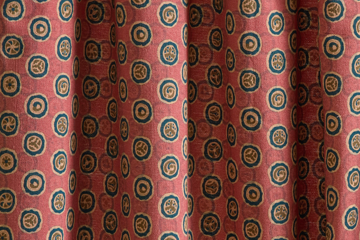 Shower Curtain in Coquille