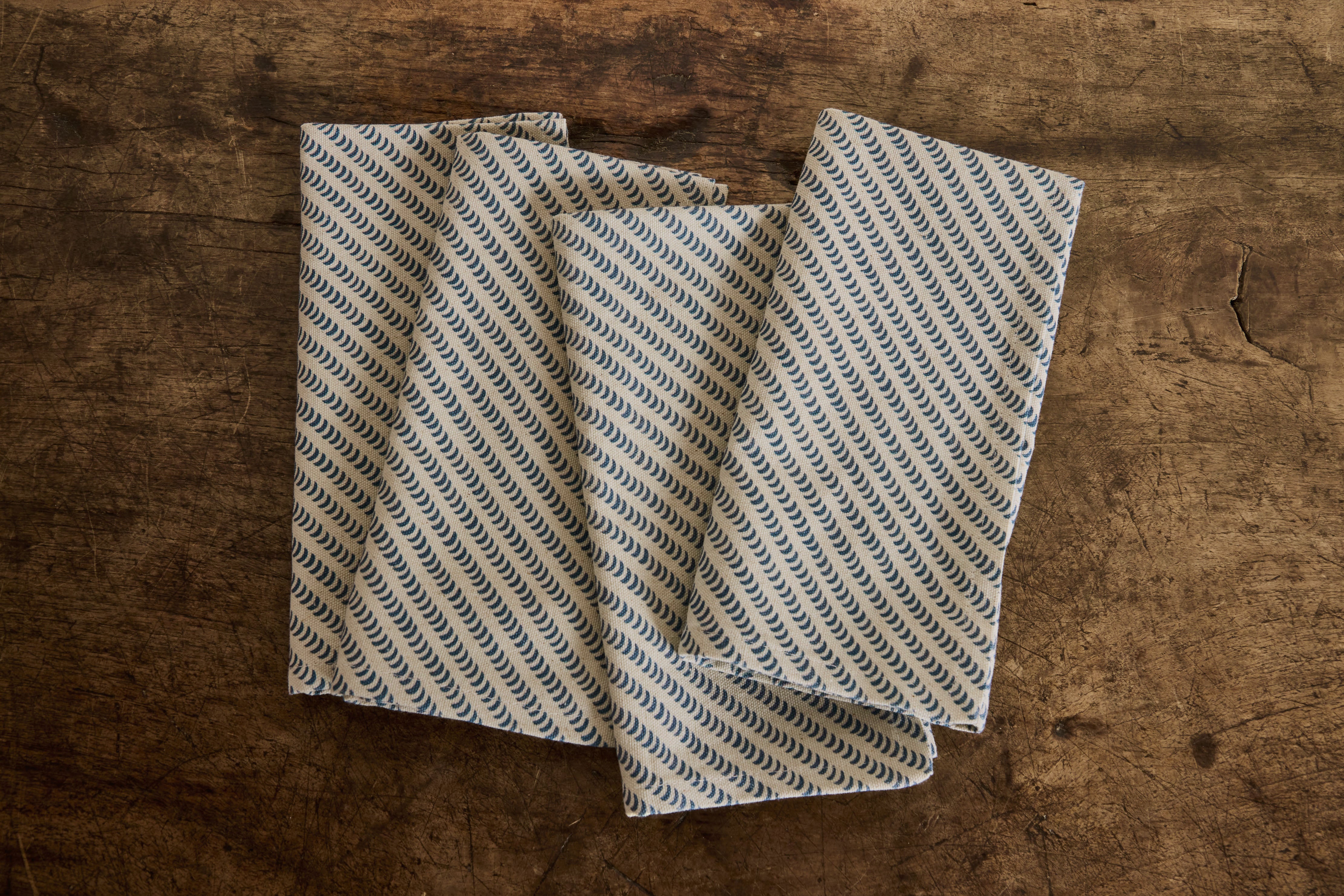 Crescent Napkins in Midnight