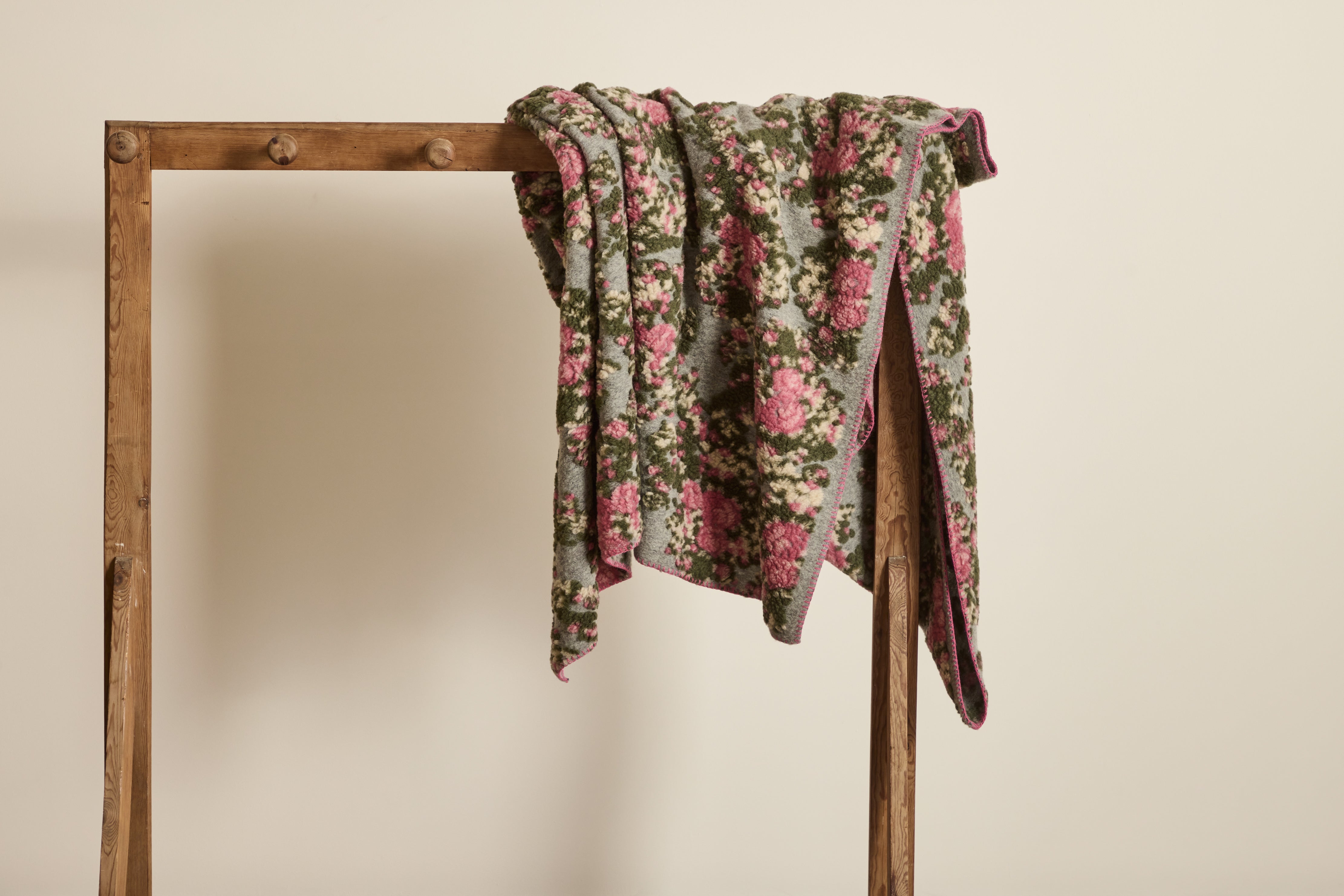 Wool Throw in Floral Print