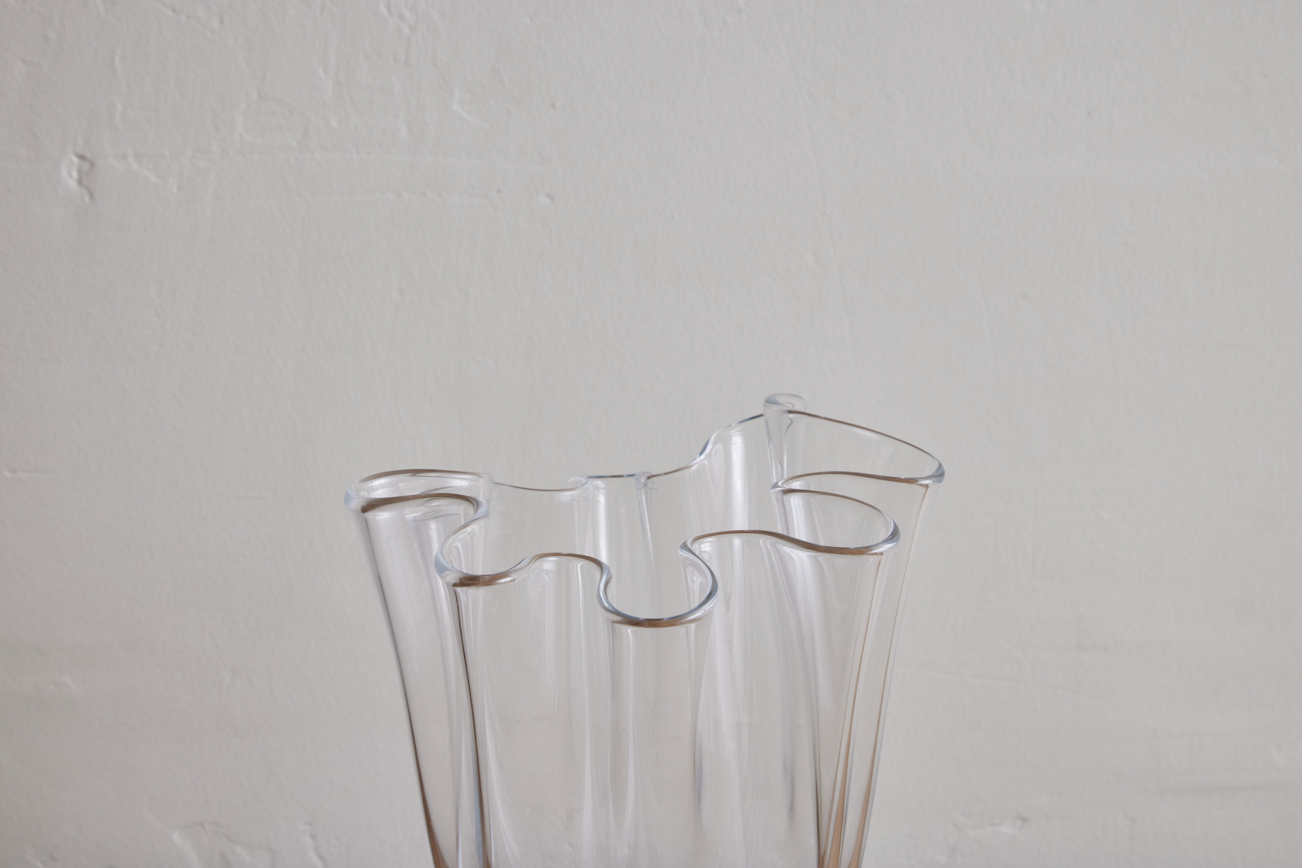 Wave Glass Floral Vase
