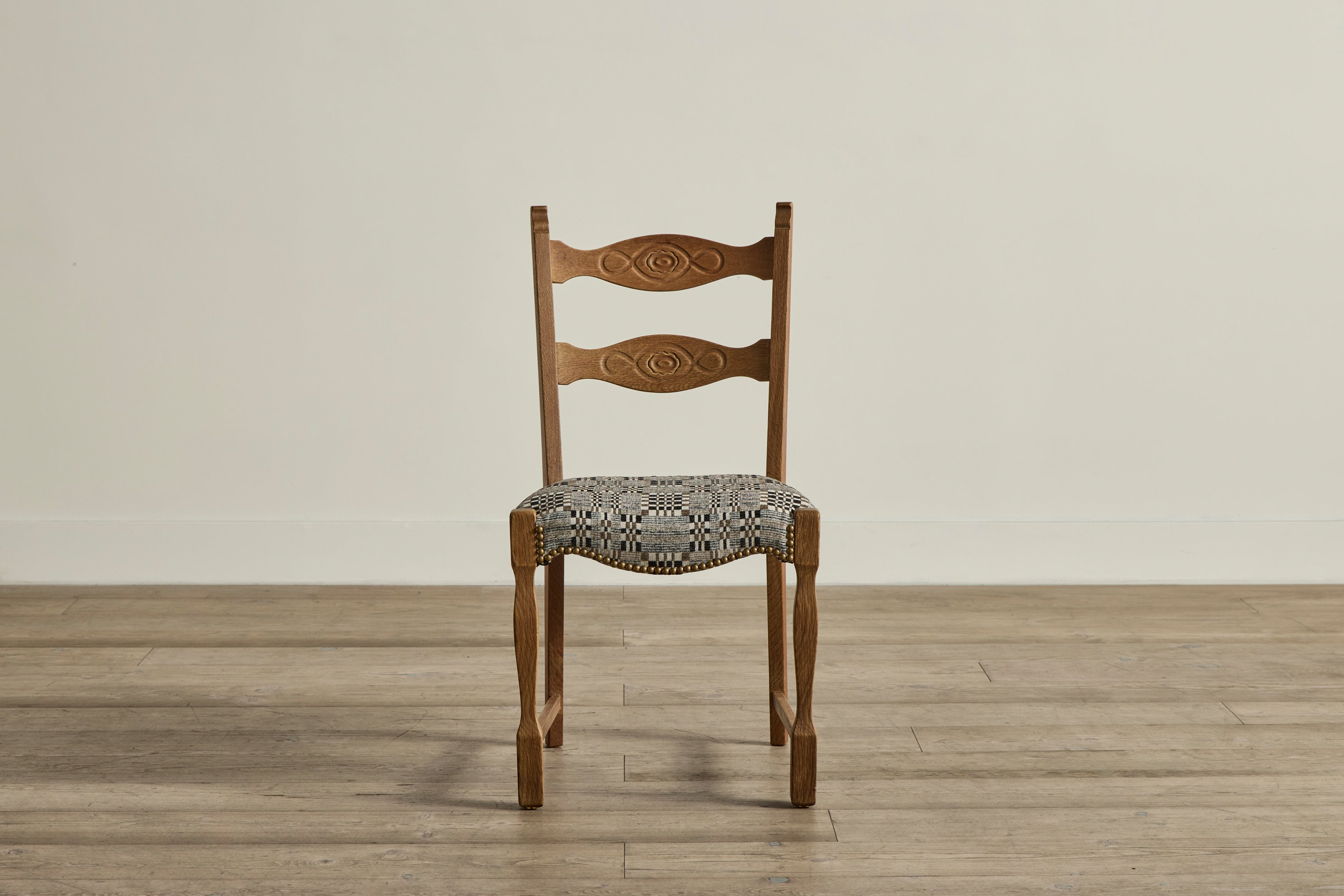 Set of 4 Carved Dining Chairs