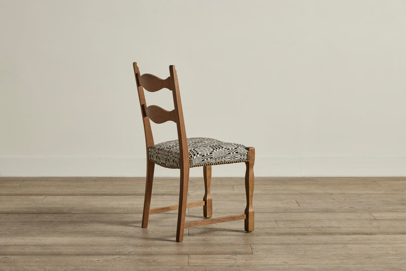 Set of 4 Carved Dining Chairs