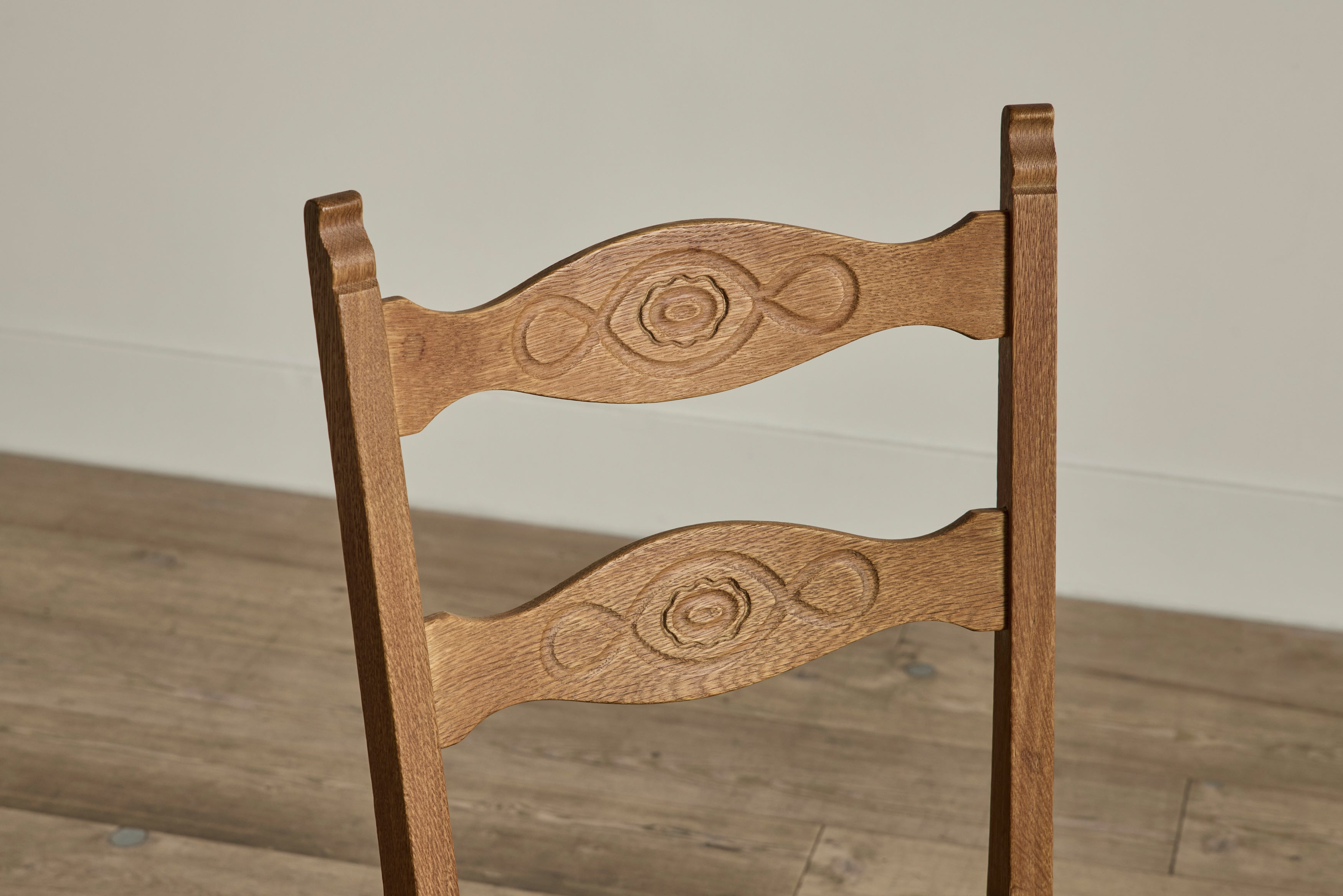 Set of 4 Carved Dining Chairs