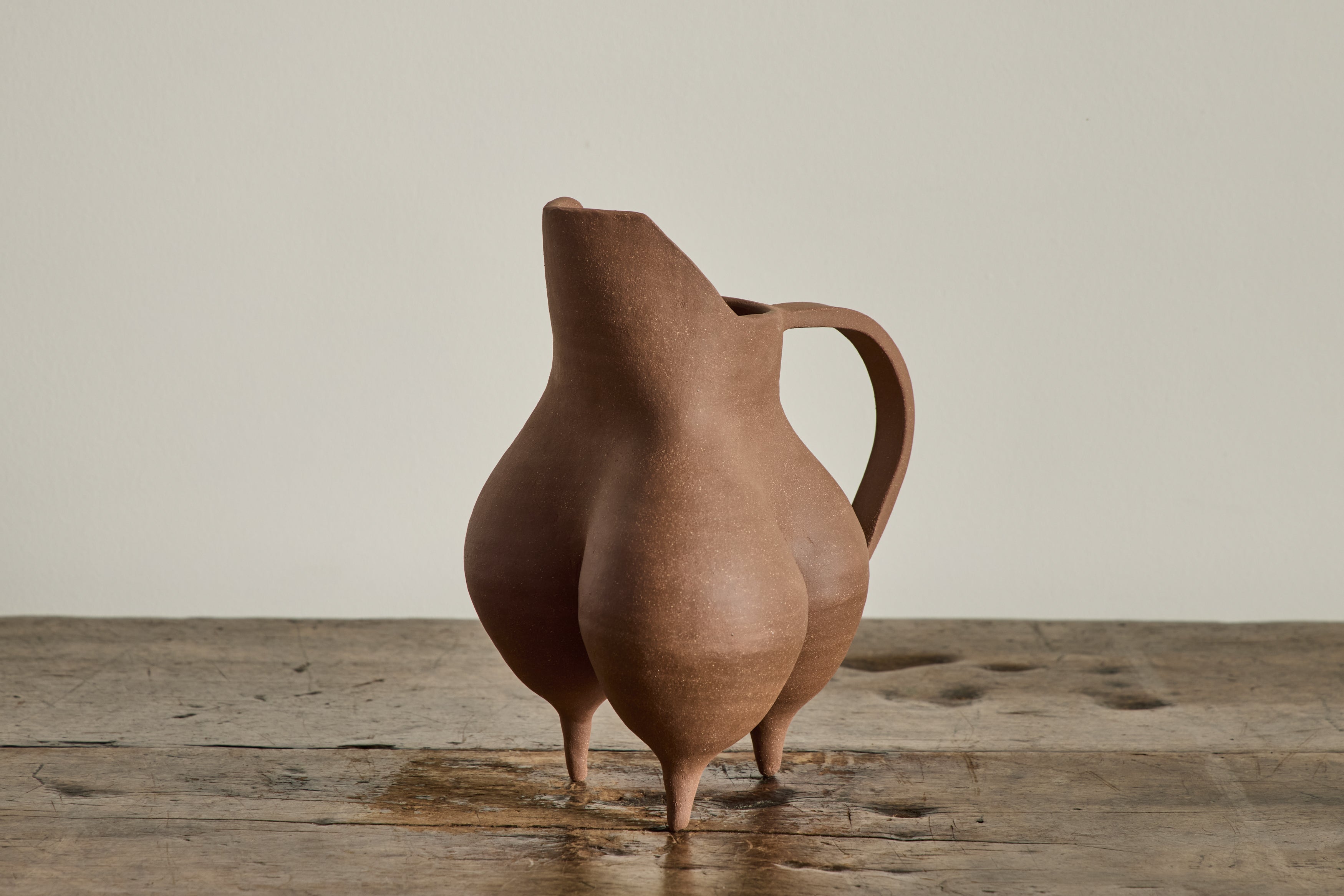 Tripod Pitcher in Red Stone