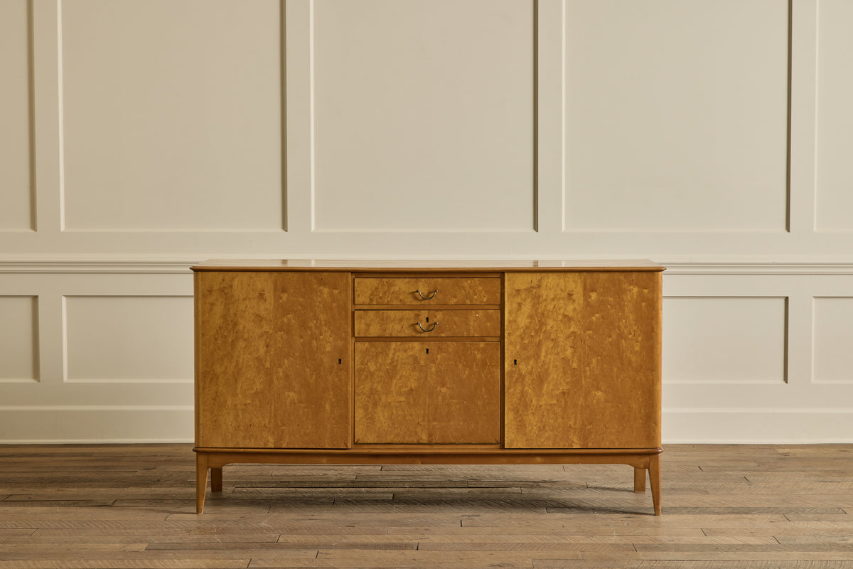 VTG MID CENTURY CREDENZA