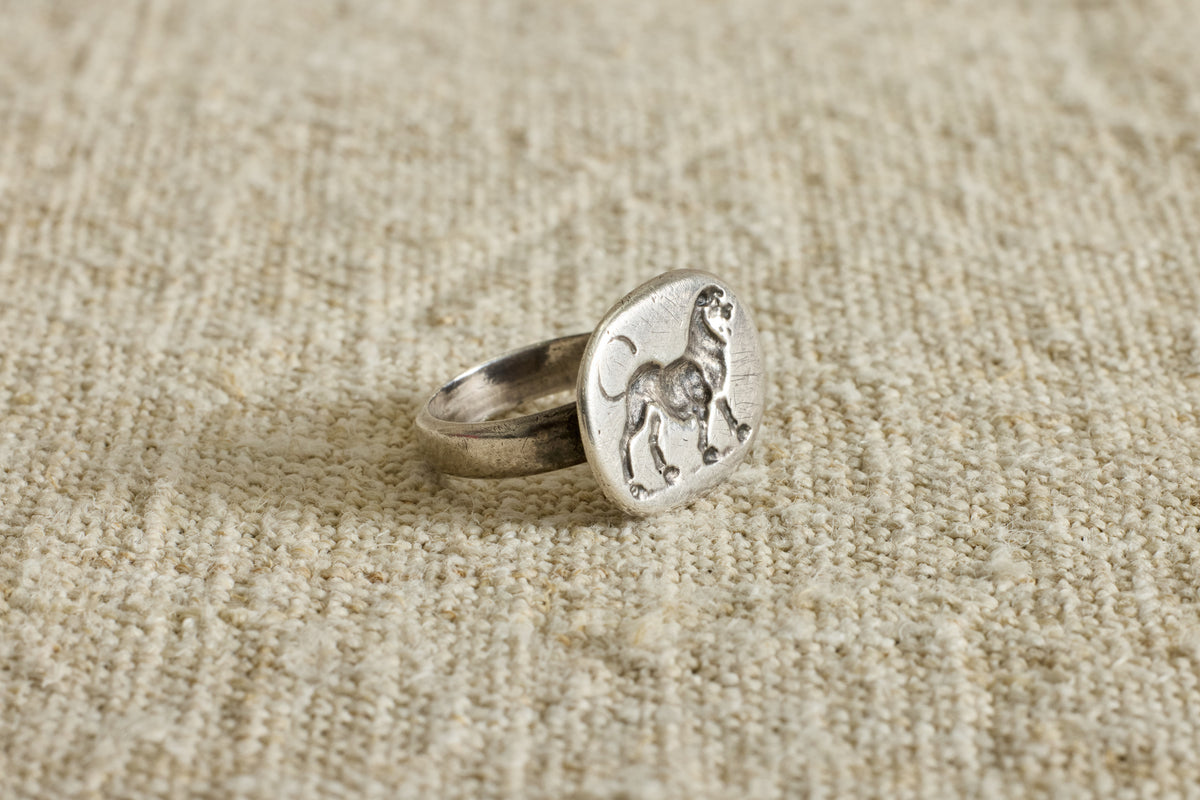 1960s Sterling Silver Georgian Lion Crest Ring