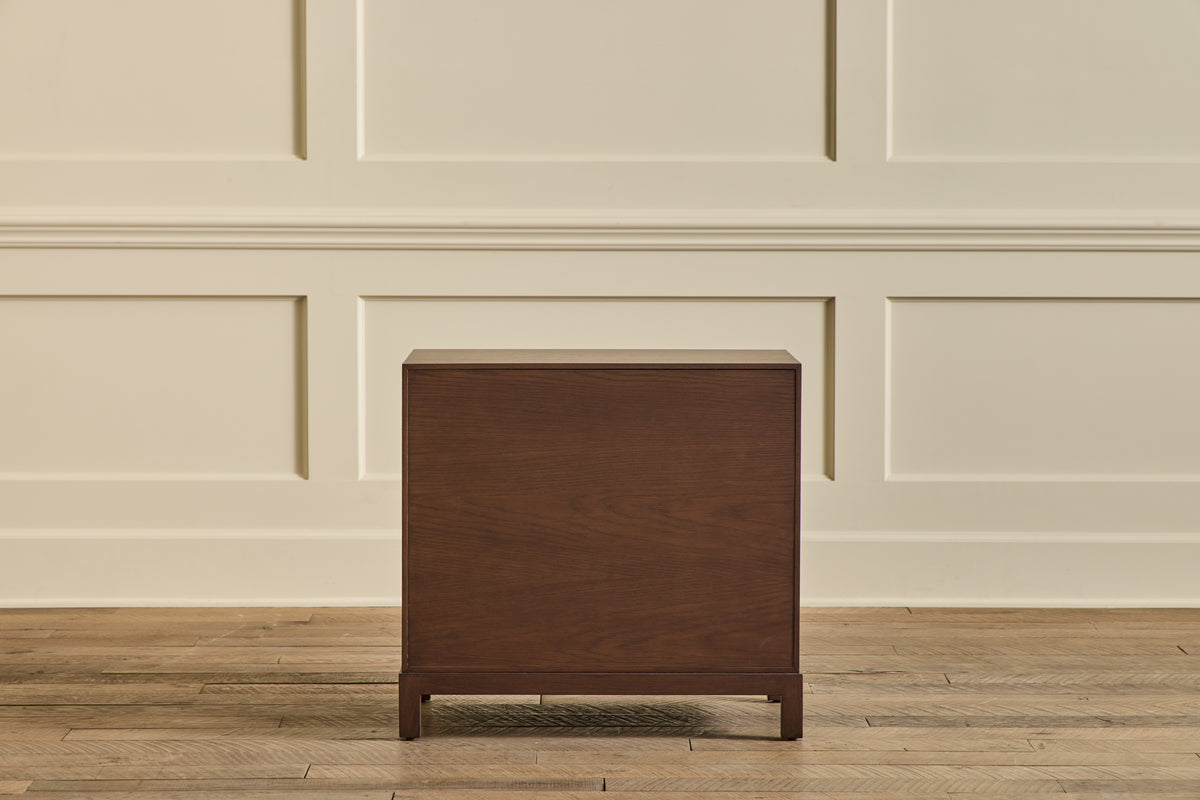 Heirloom Nightstand, 28"