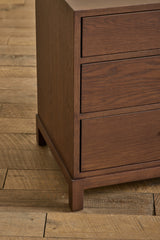 Heirloom Nightstand, 28"