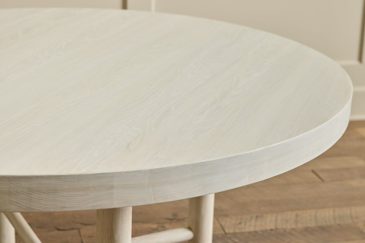 Round Dining Table, 60"