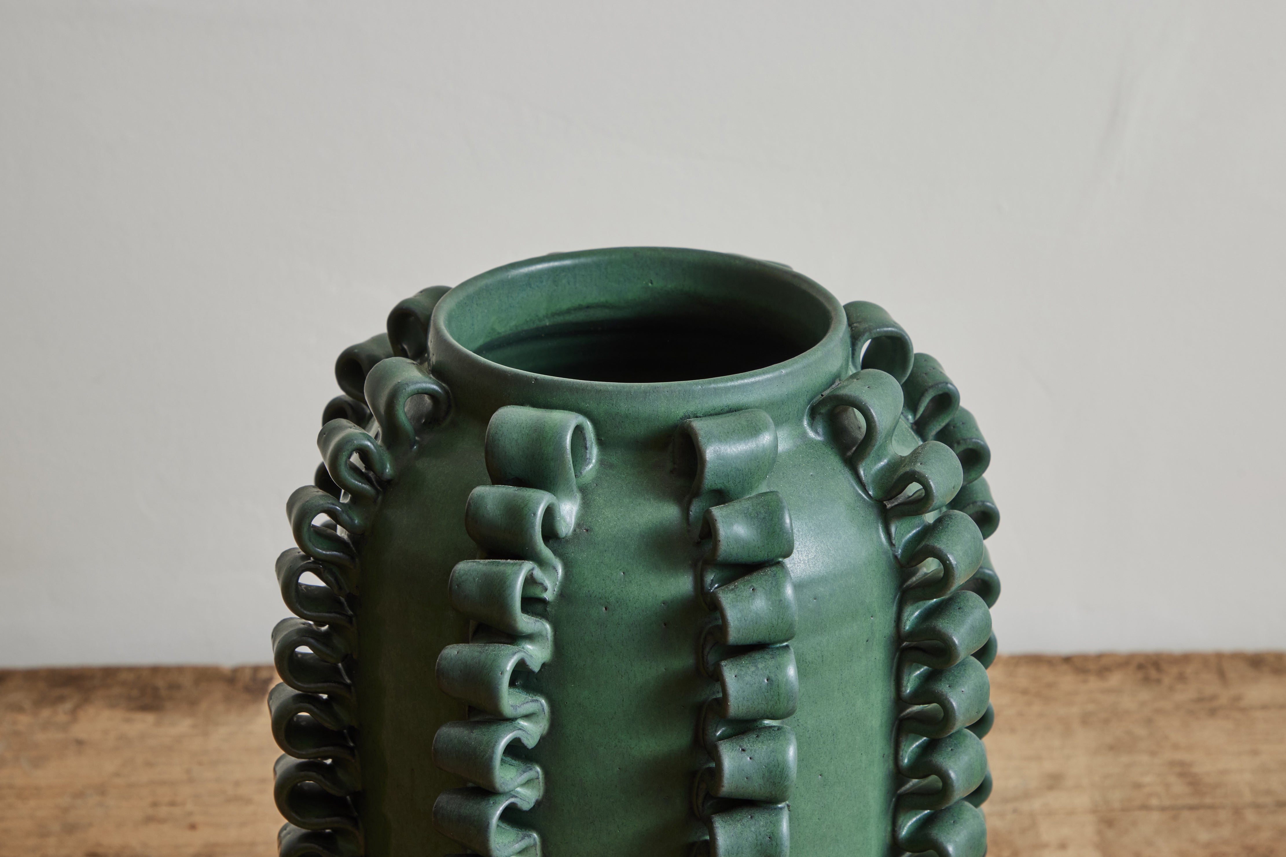 Perla Valtierra, Large Lola C Vase in Verde