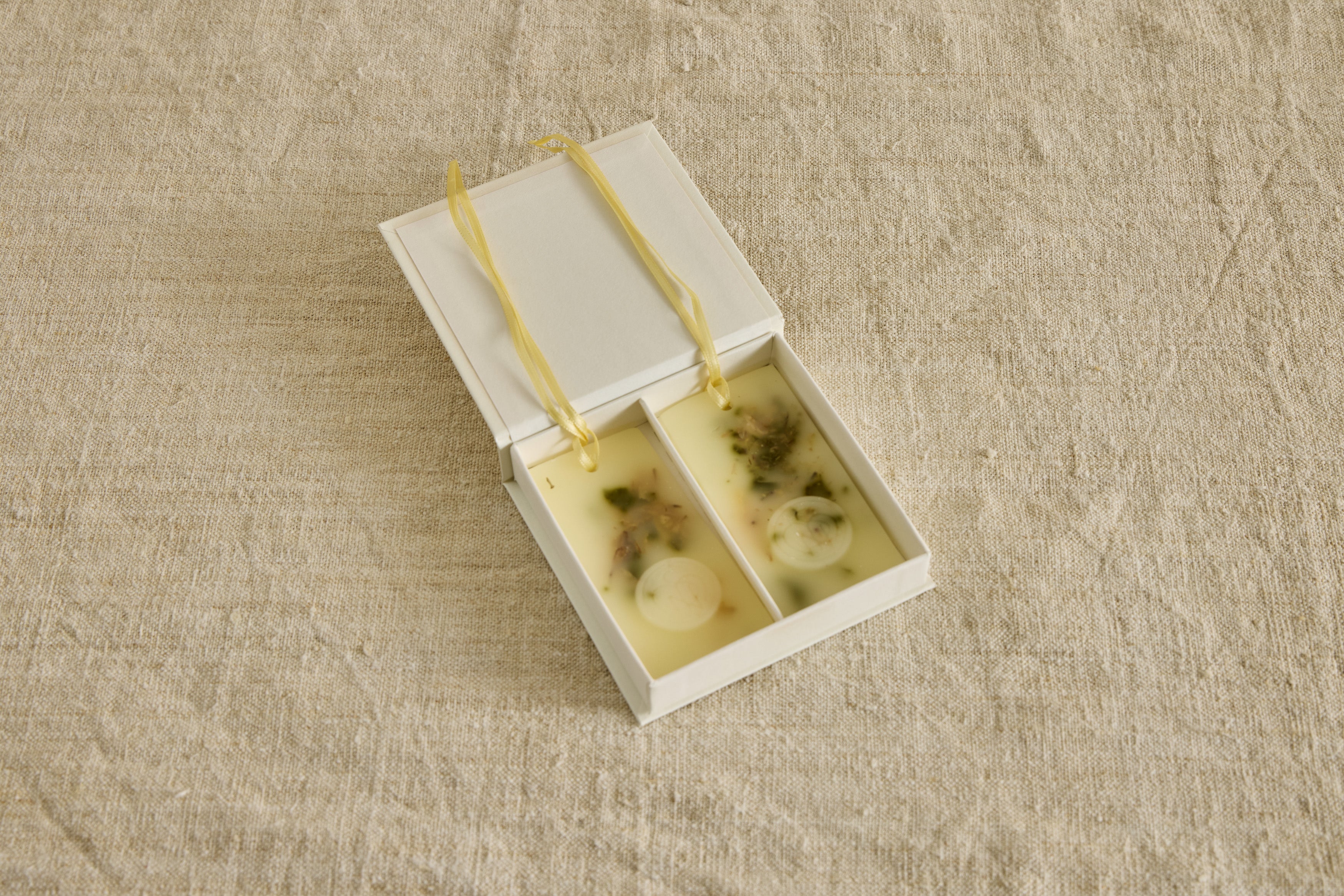 Fresia Scented Wax Tablets,  Set of 2