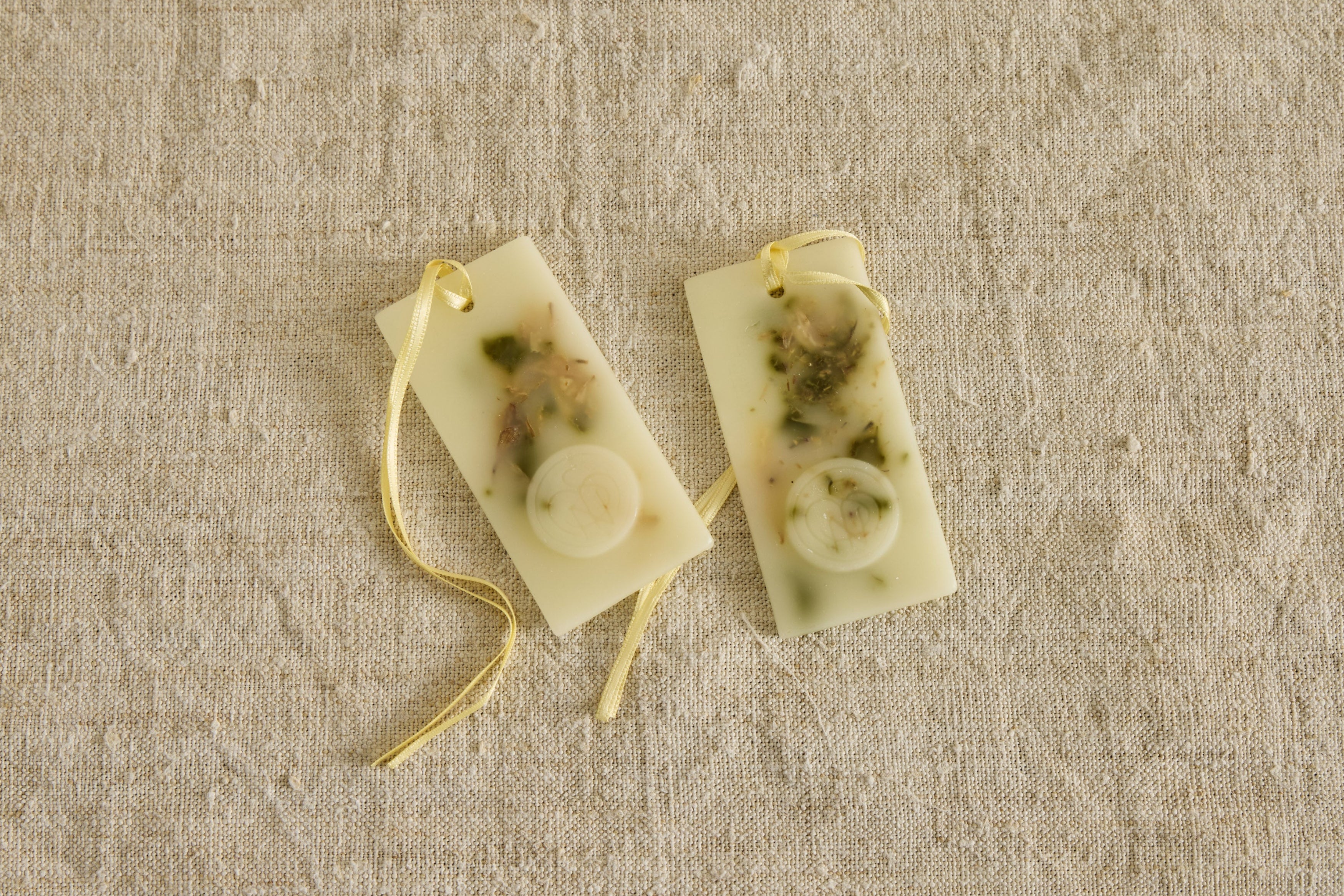 Fresia Scented Wax Tablets,  Set of 2