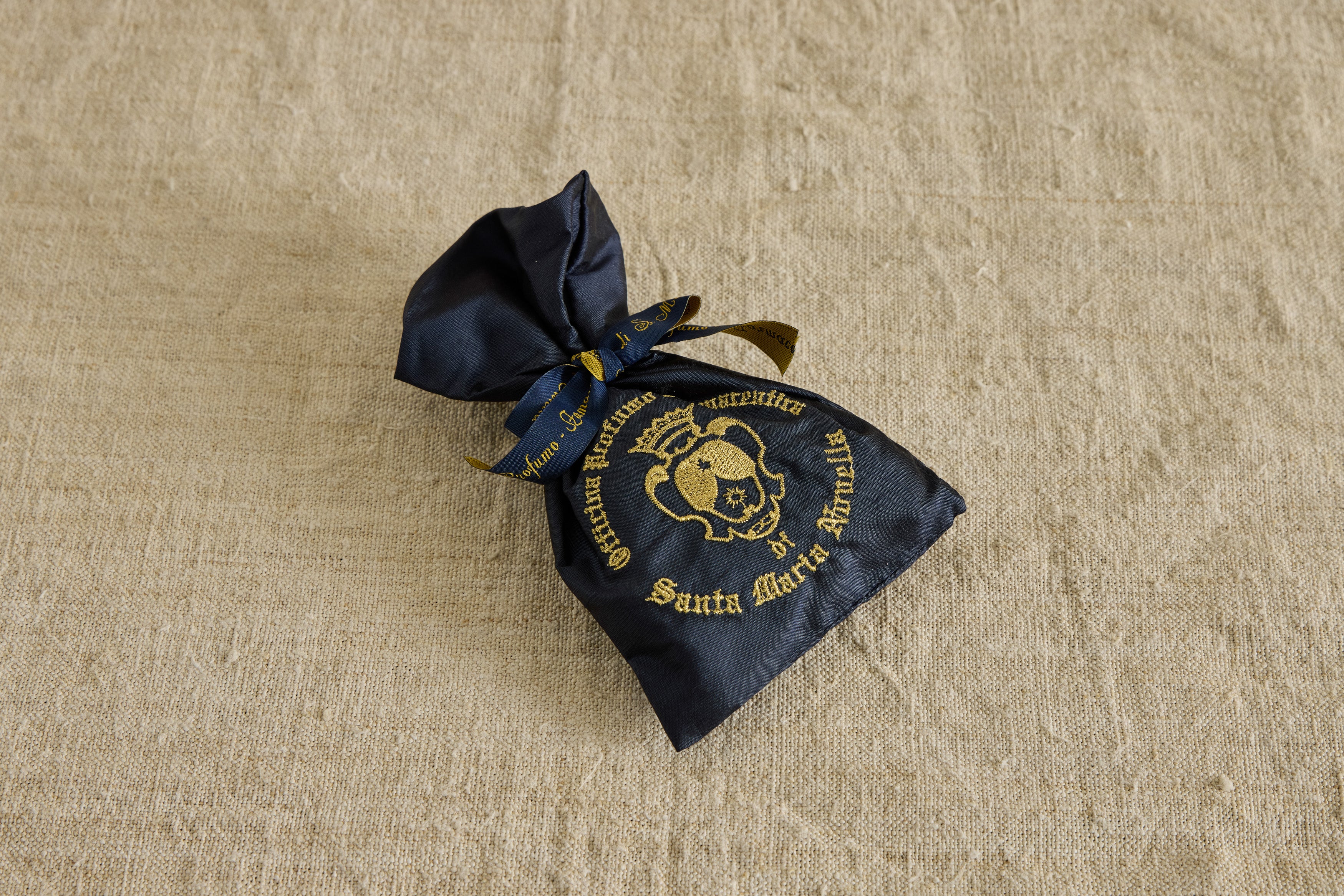 Pot Pourri in Embroidered Silk Sachet