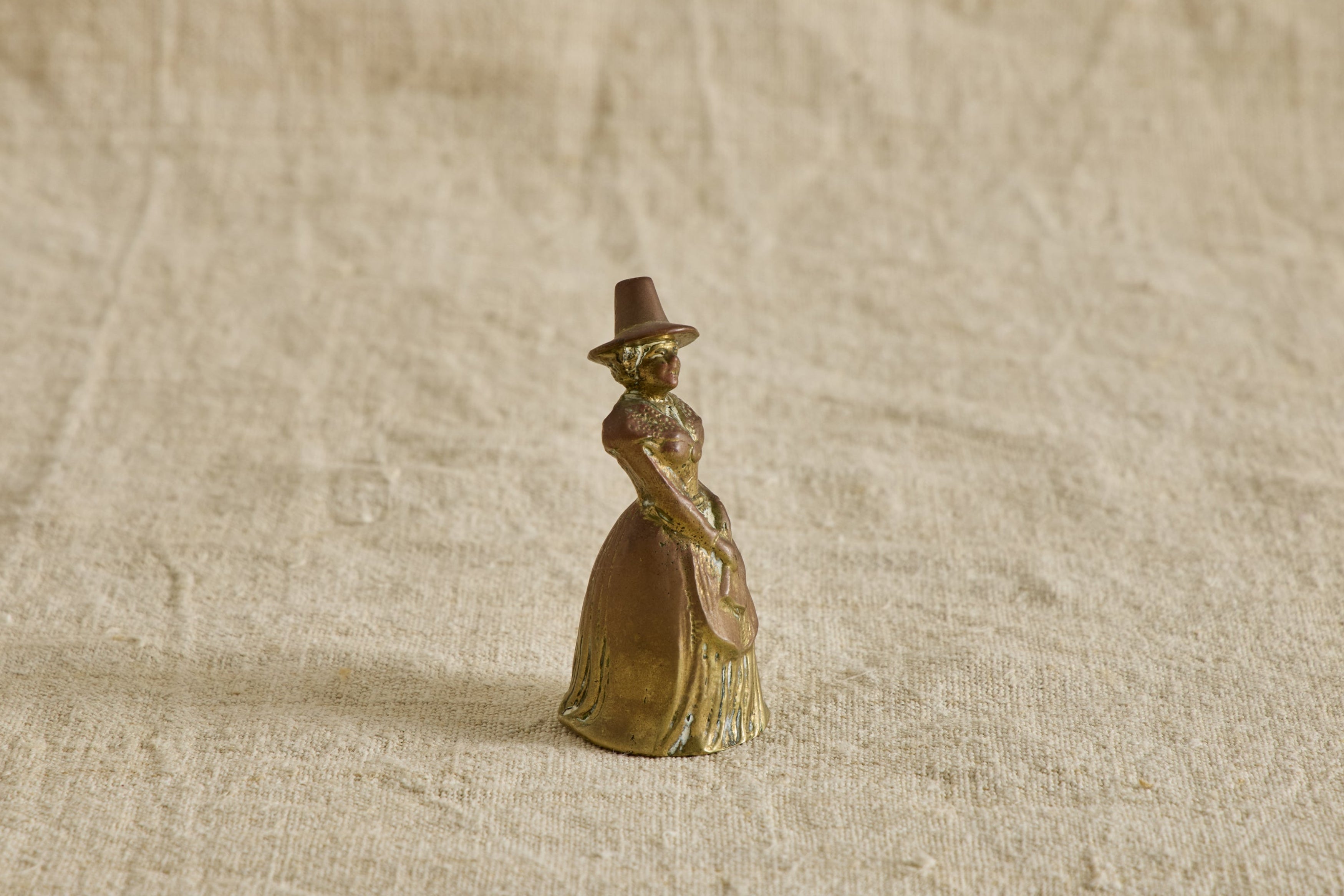 Metal Cast Figure Bell No. 4