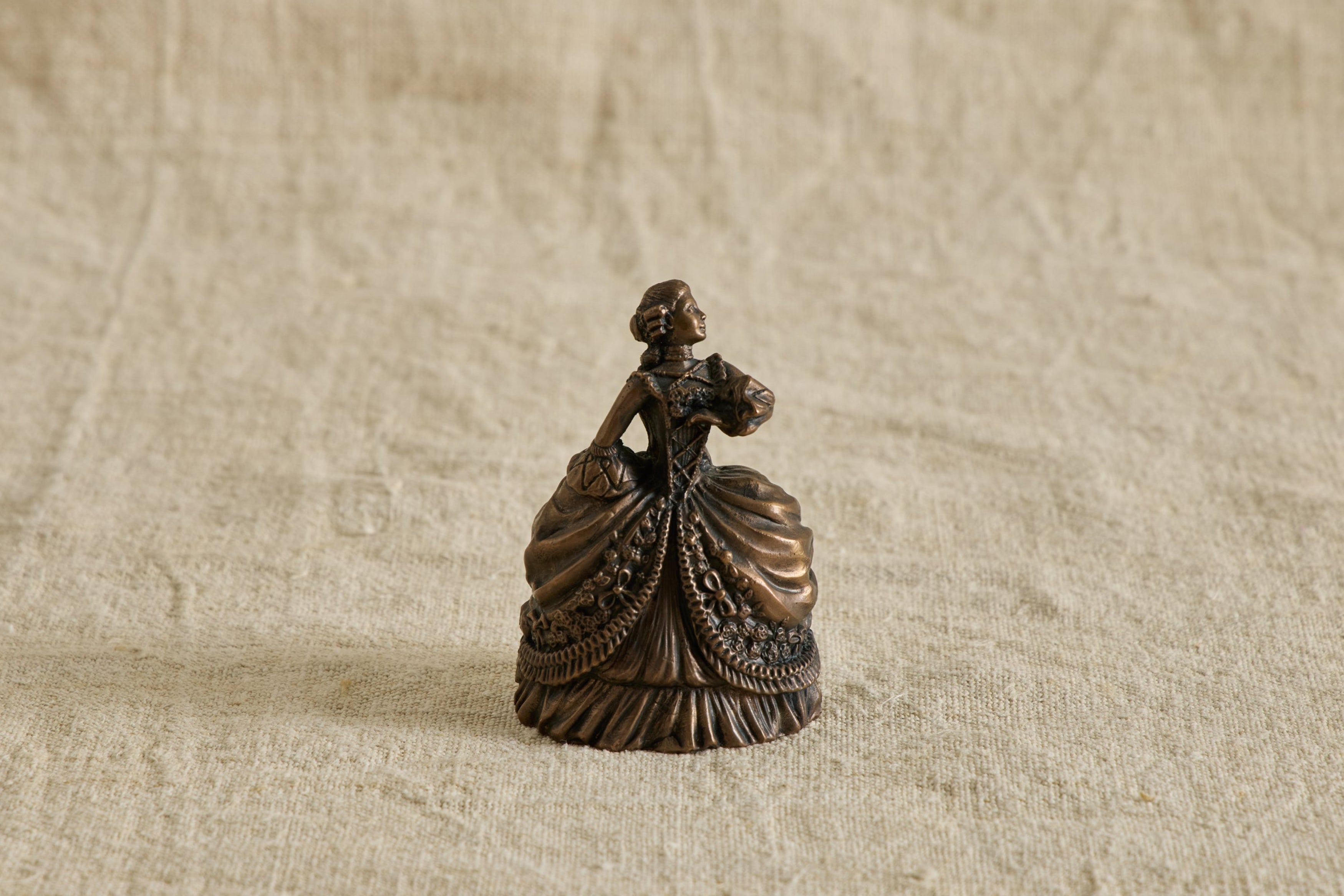 Metal Cast Figure Bell No. 5