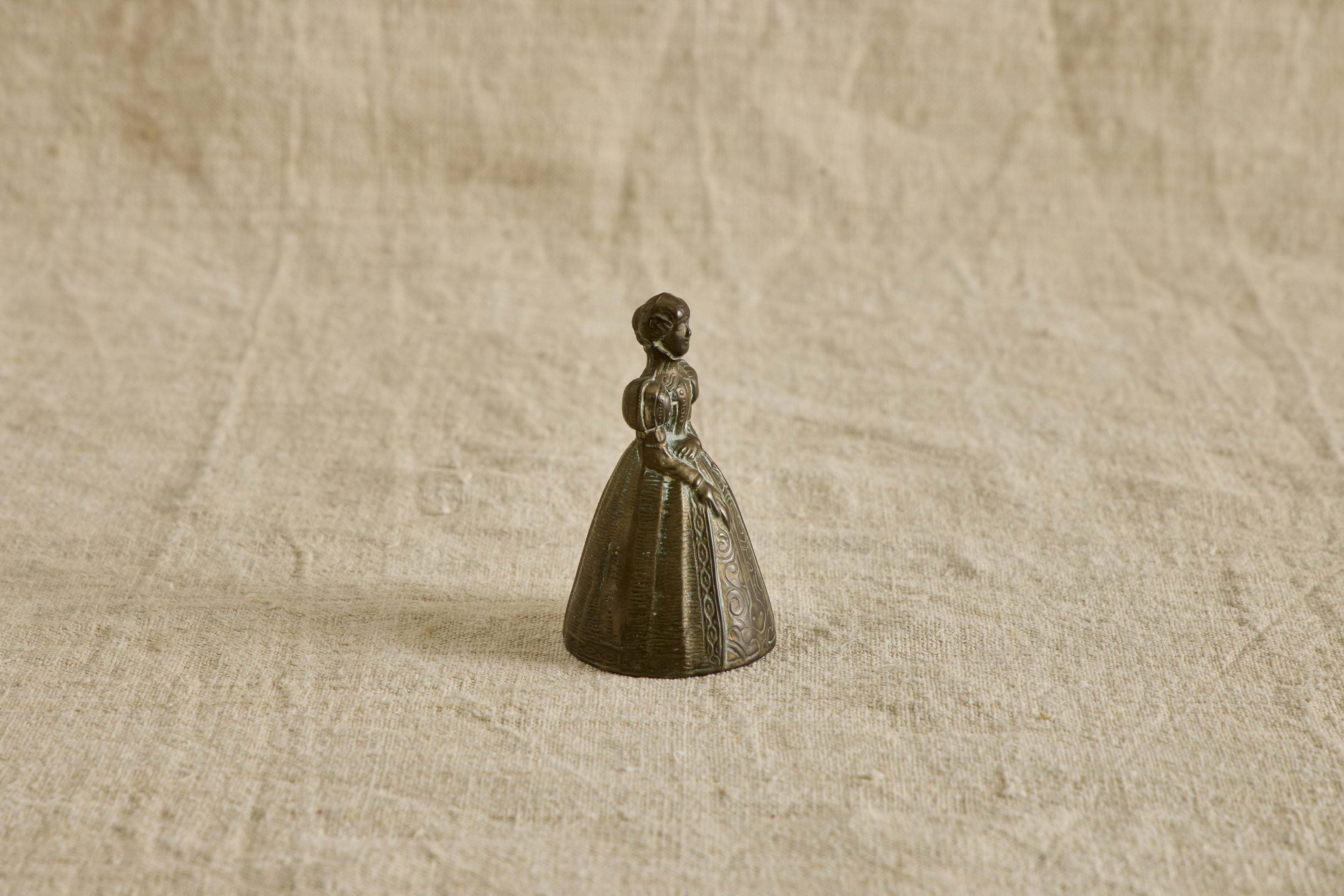 Metal Cast Figure Bell No. 6