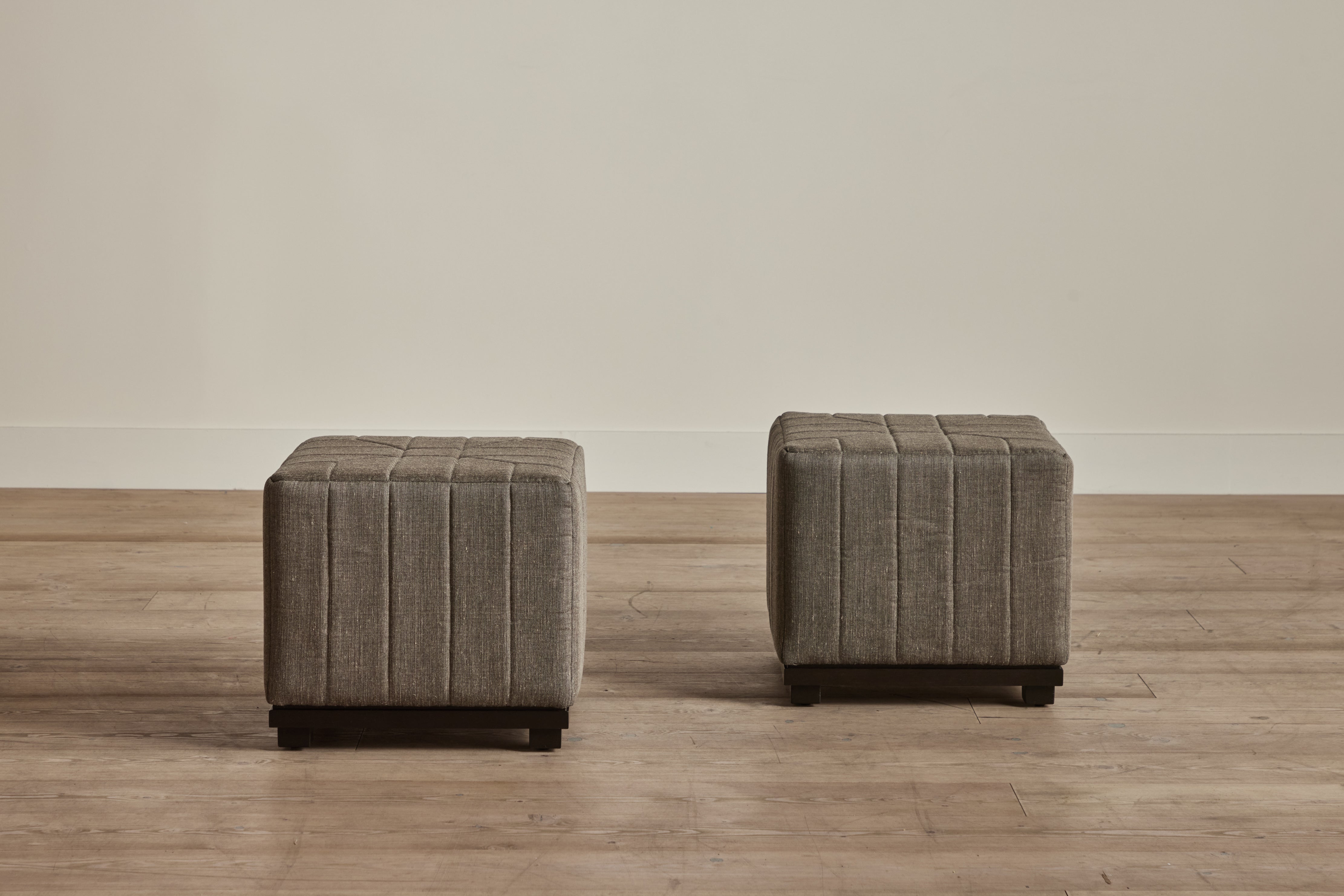Shown in Customer’s Own Material (McLaurin Piercy Mp86-09 Elliot Jet) And Dark Oak