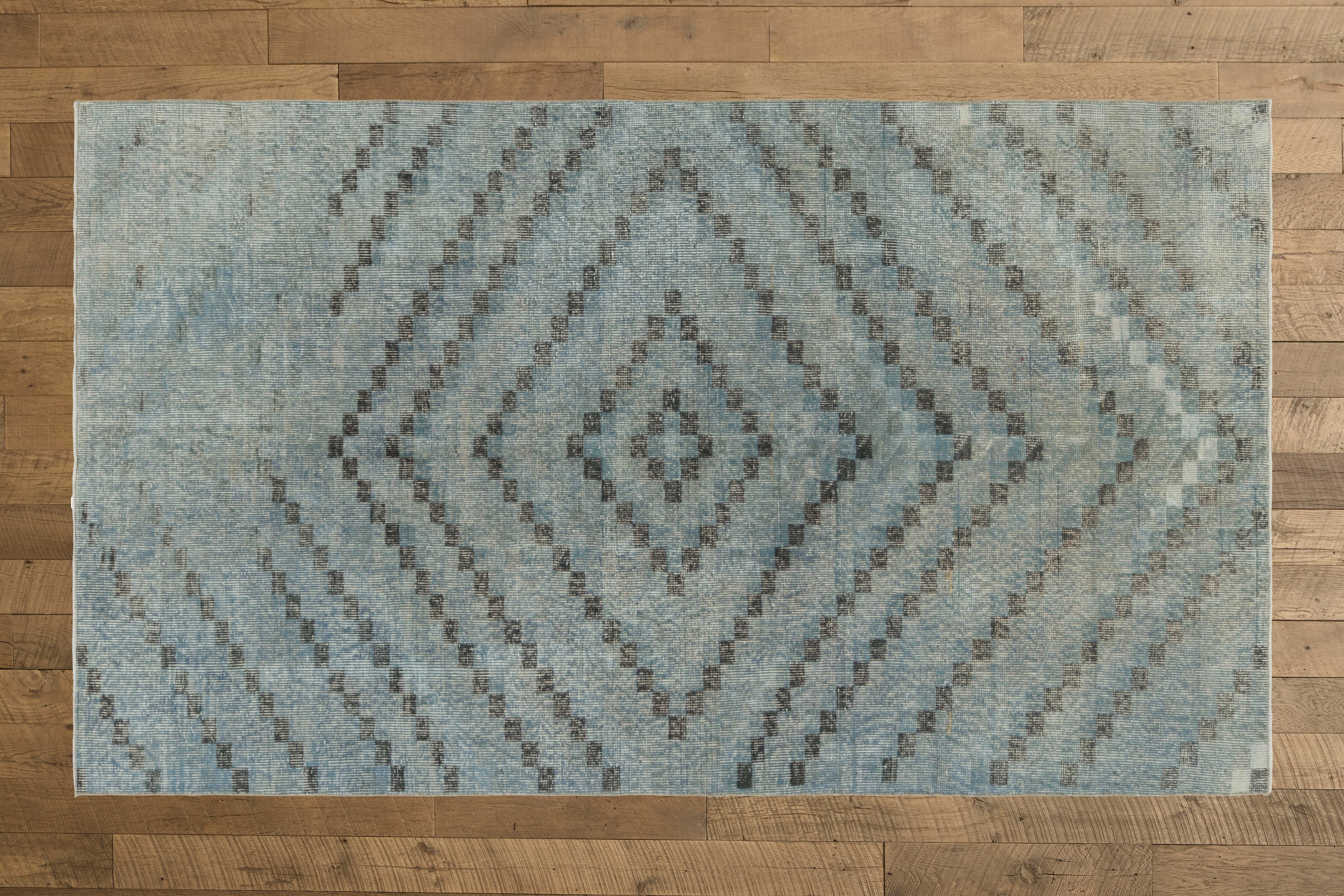 Turkish Blue Diamond Pattern Rug 4’7 X 8’1
