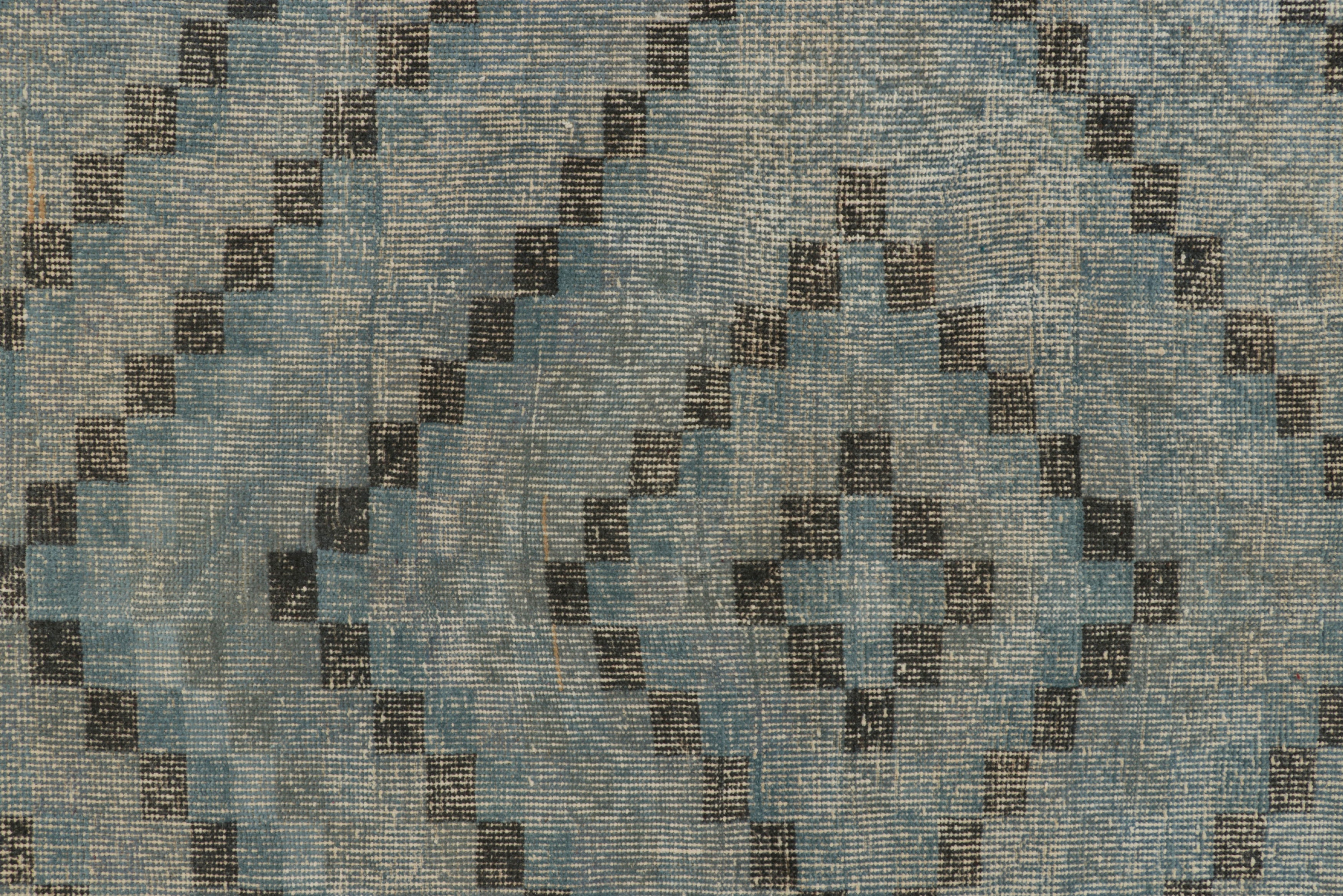 Turkish Blue Diamond Pattern Rug 4’7 X 8’1