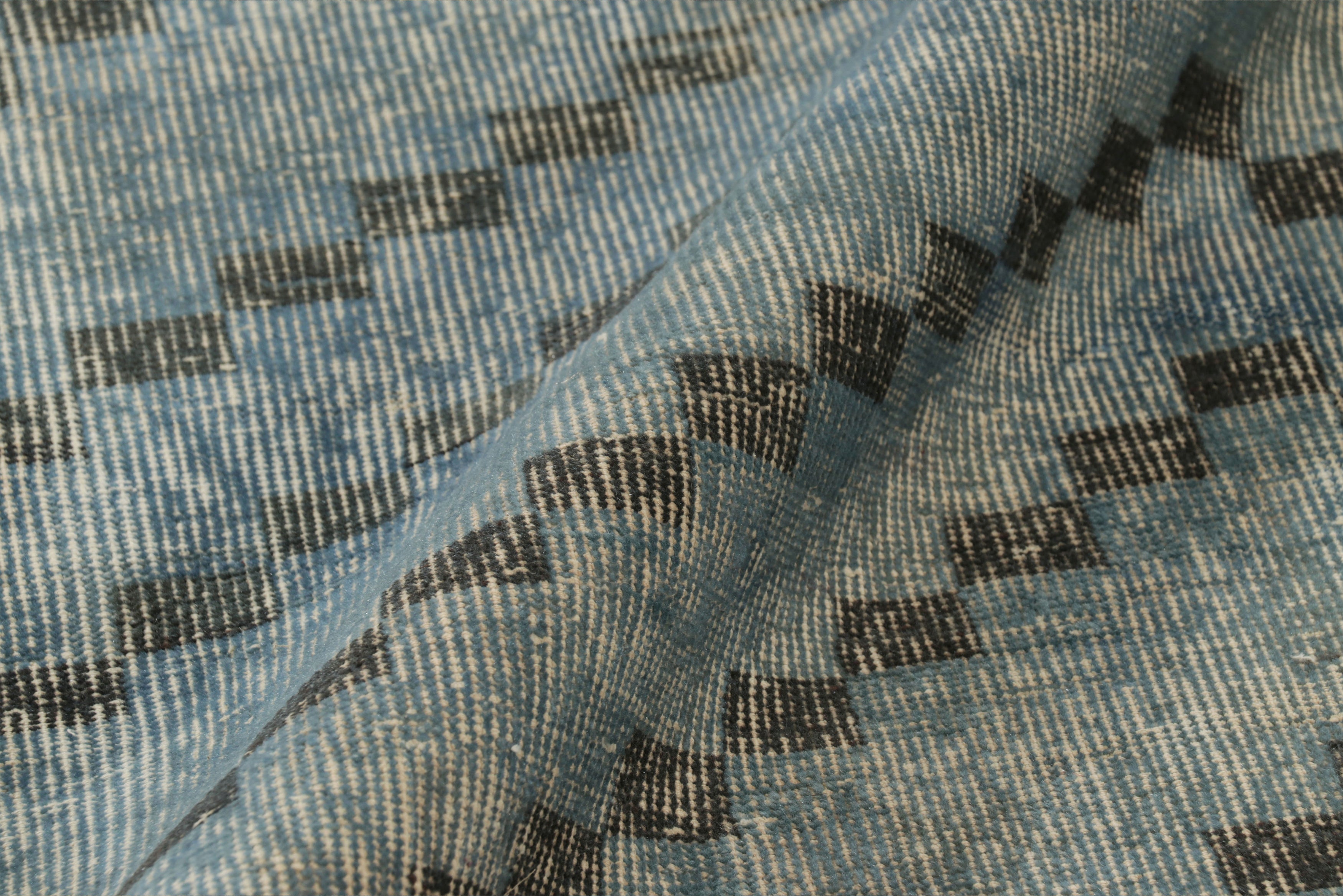 Turkish Blue Diamond Pattern Rug 4’7 X 8’1