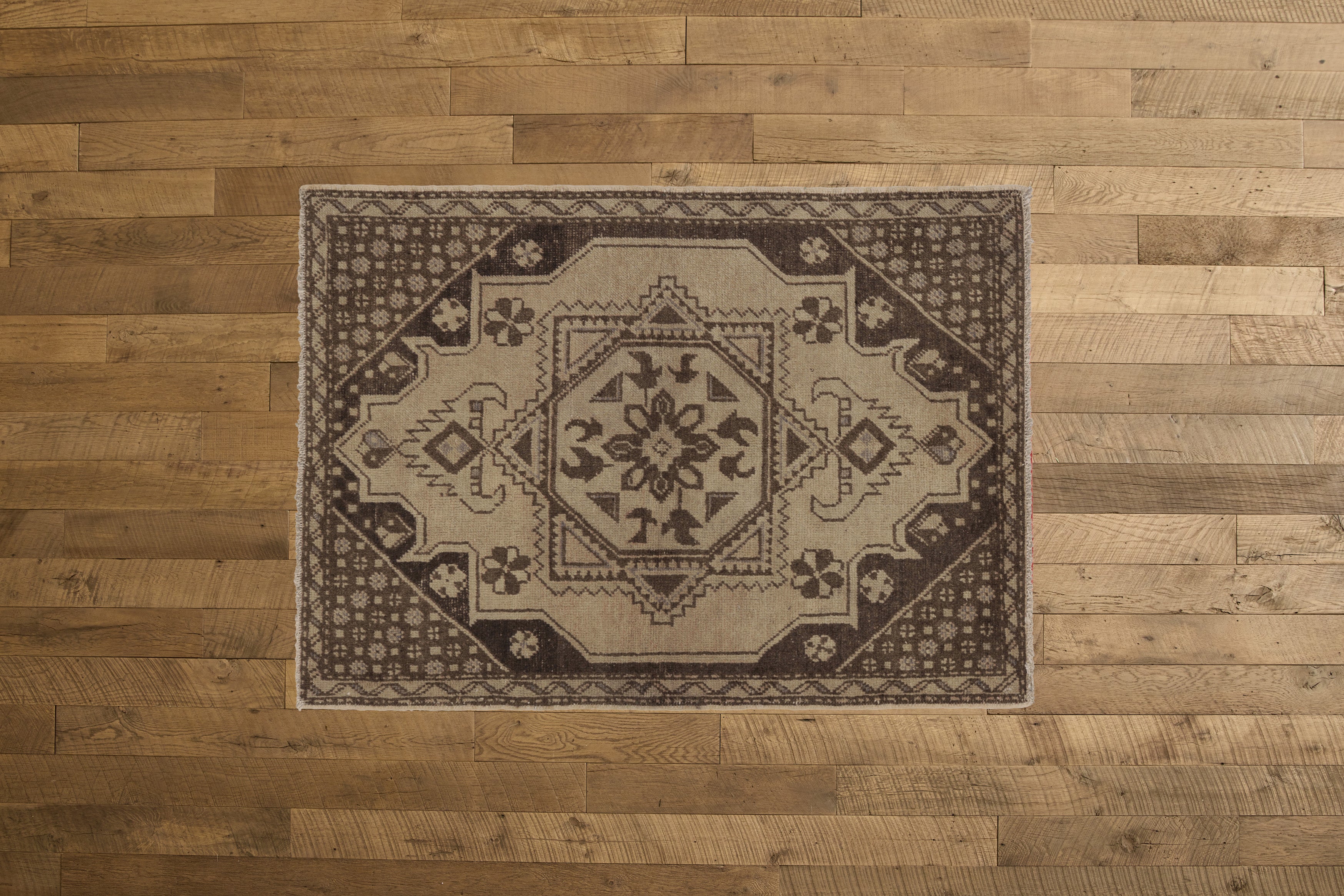 Turkish Brown Medallion Rug 3’10 X 5’9