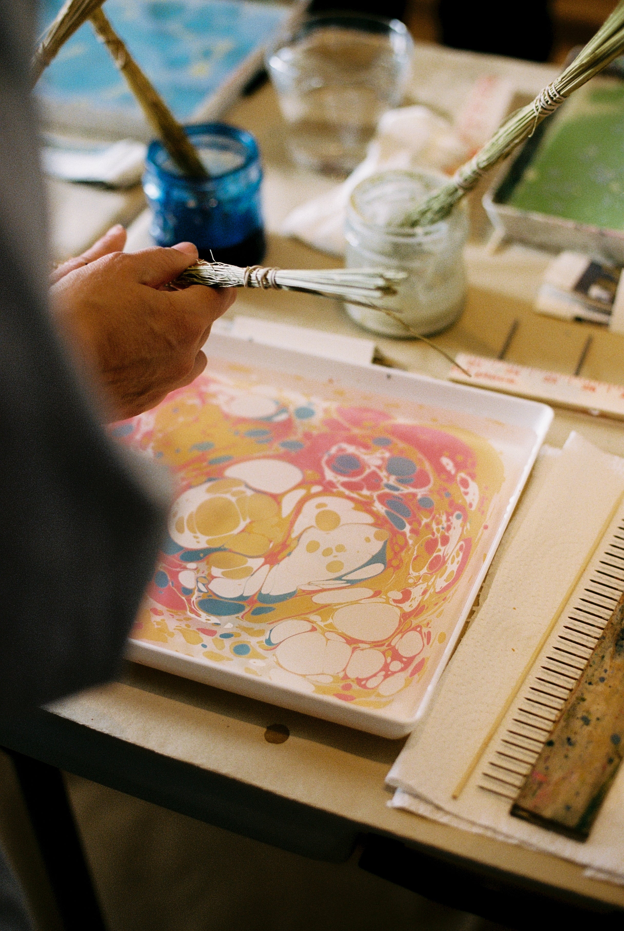 Linen Napkin Marbling Workshop