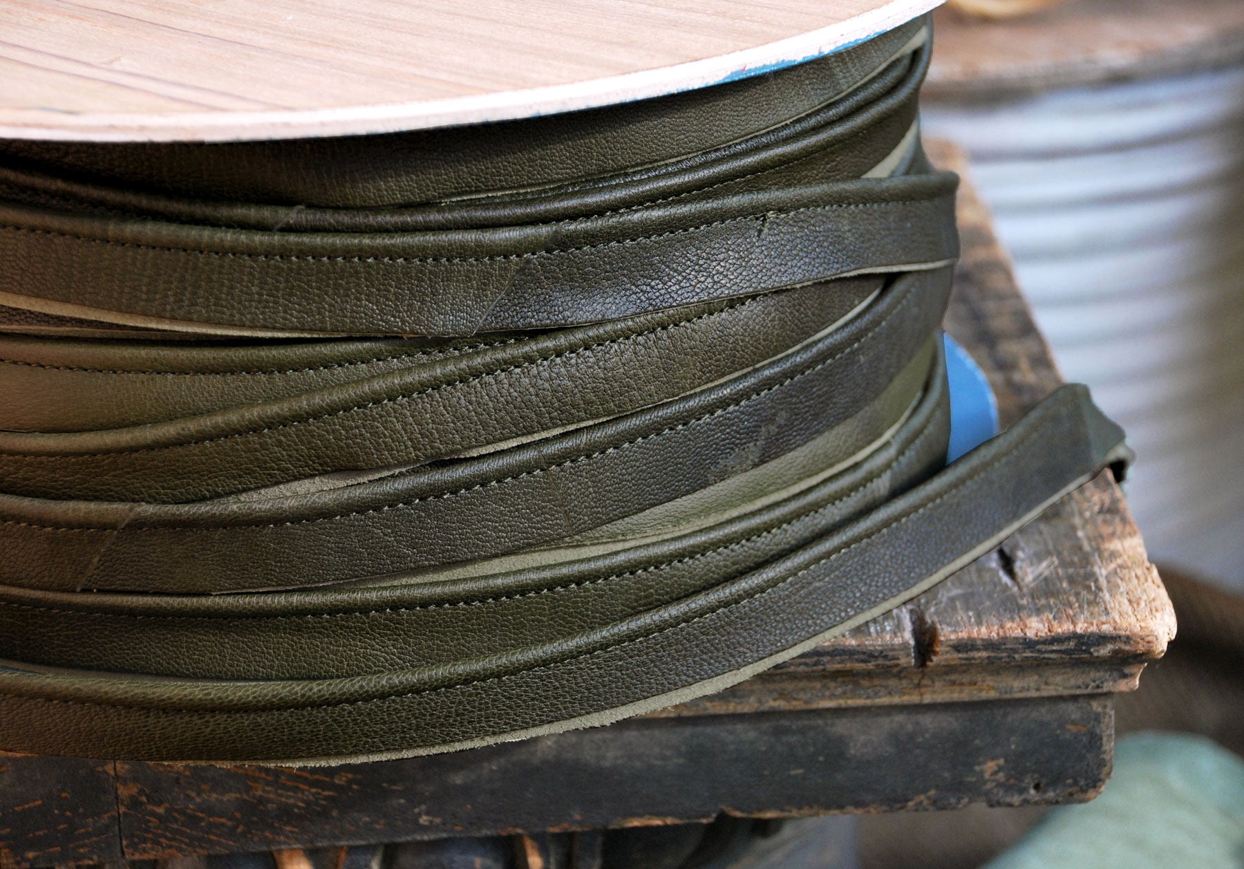 Fine Leather Piping, Olive