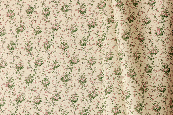 Rambling Rose Linen in Angelica