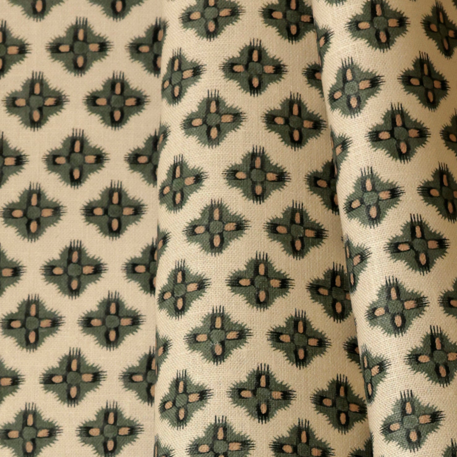 Knurl Linen in Fir