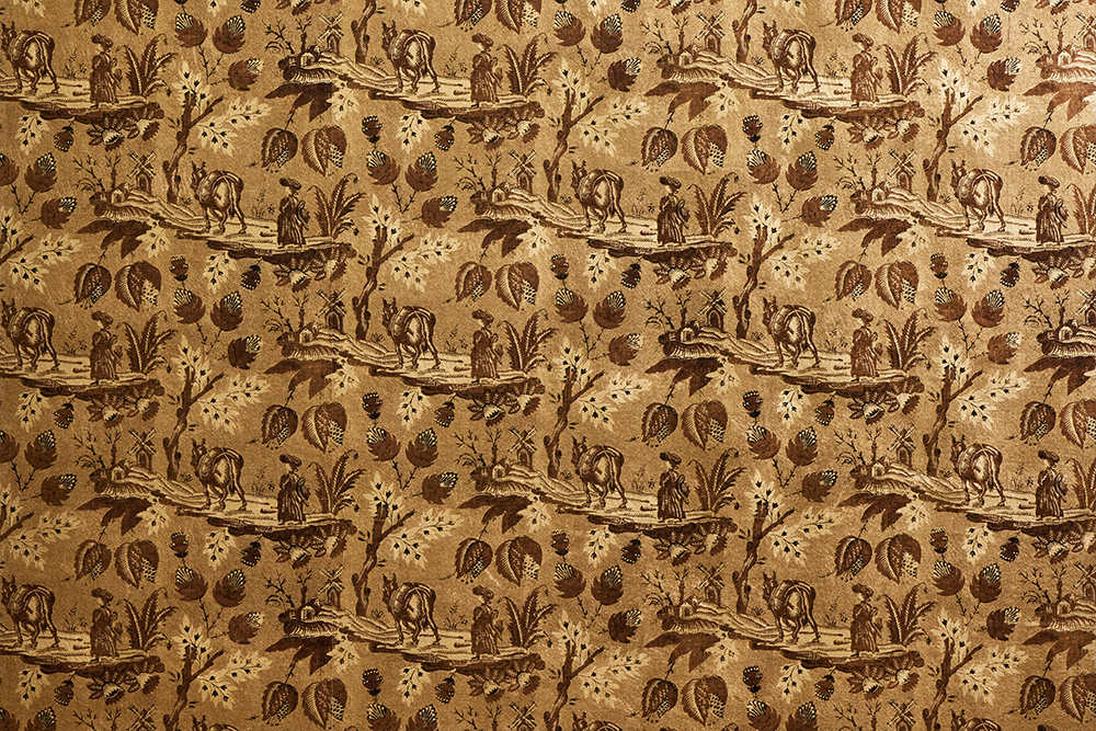 Metallic Neddy Toile Wallpaper (Multiple Colors)