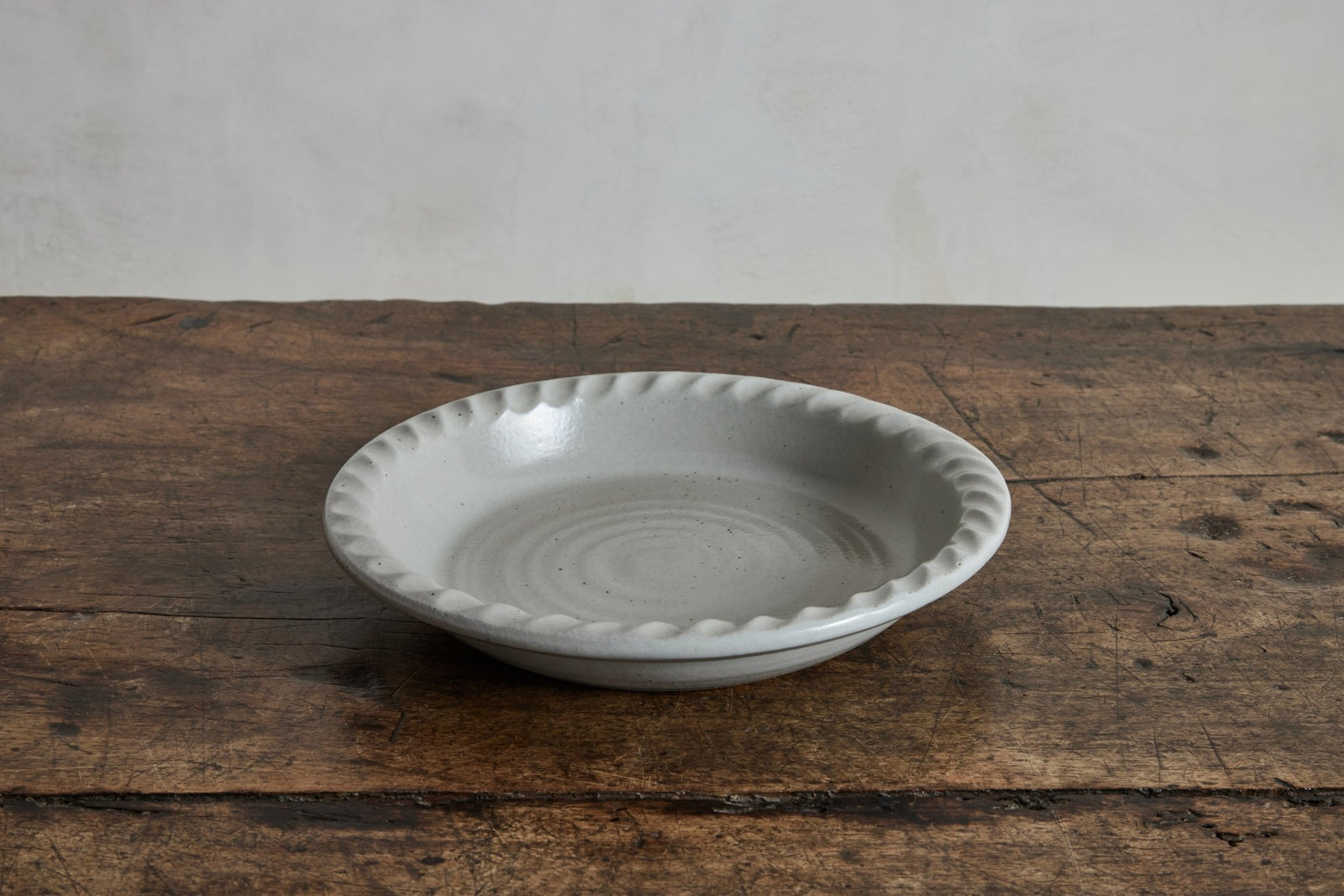 Top Ciroa Pie Dish: Stoneware in marble design. Australia.