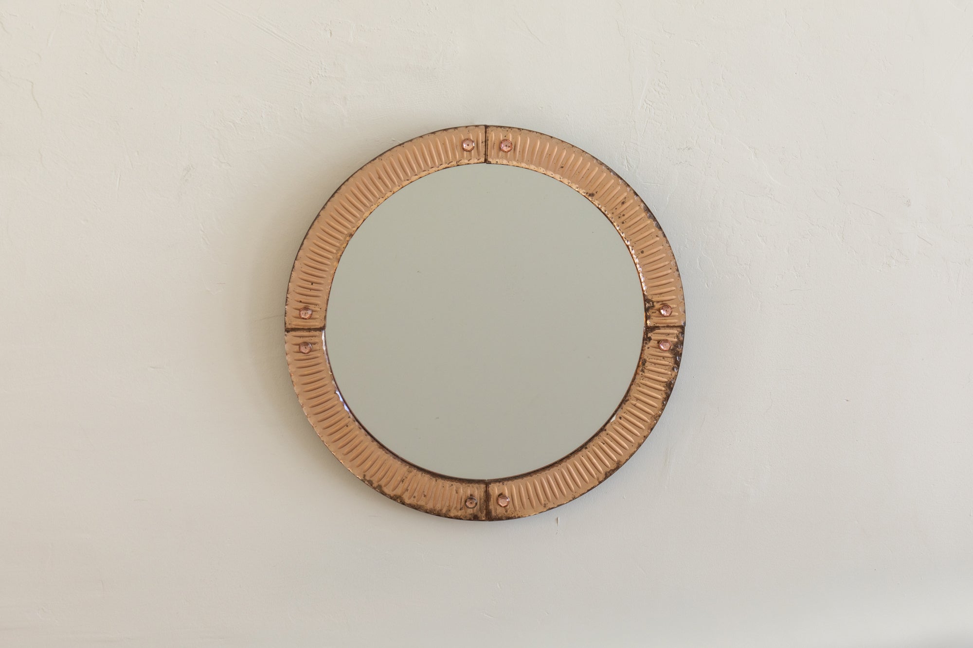 Cristal Arte Round Mirror (LA) - Nickey Kehoe