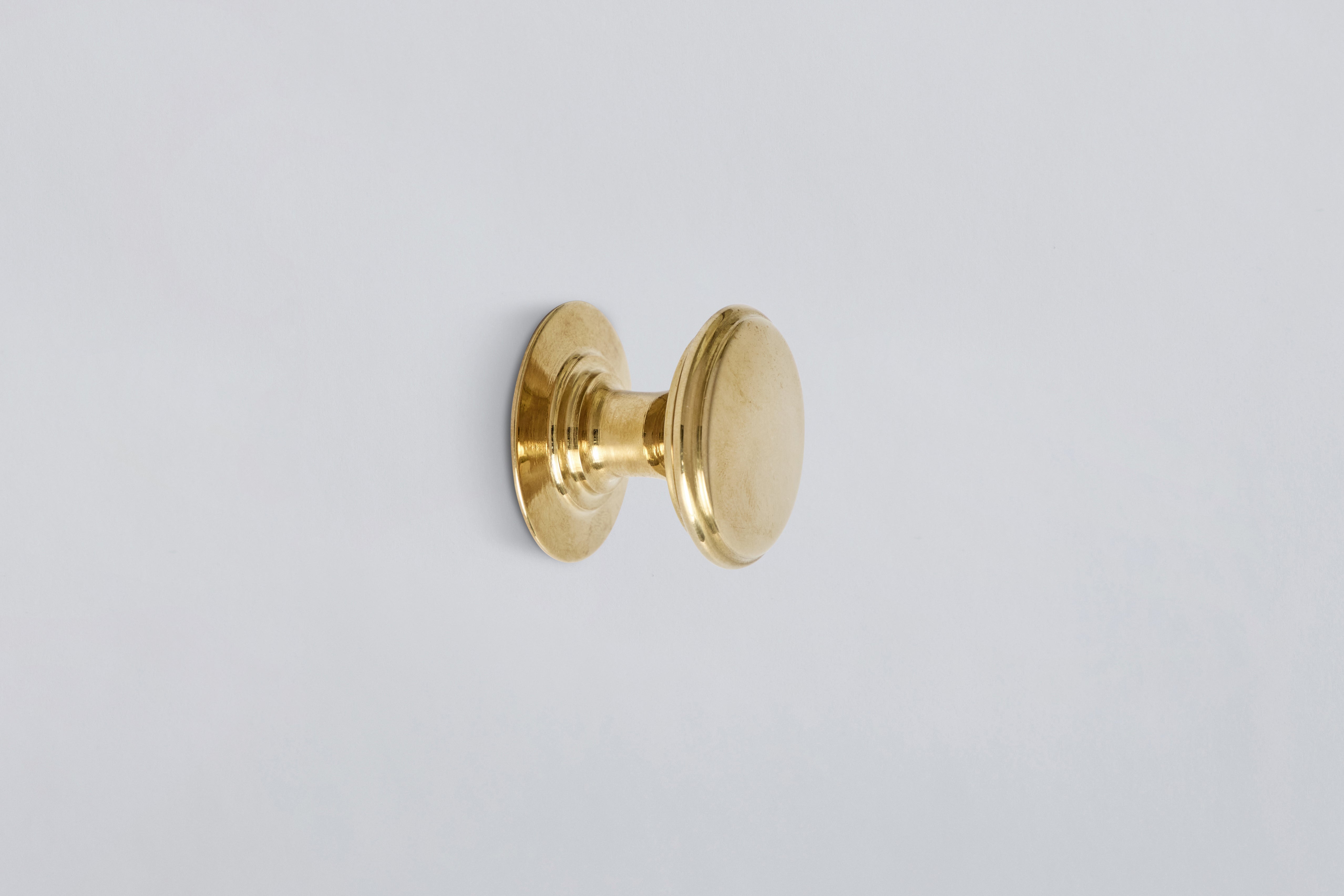 Bantam Knob, Polished Brass