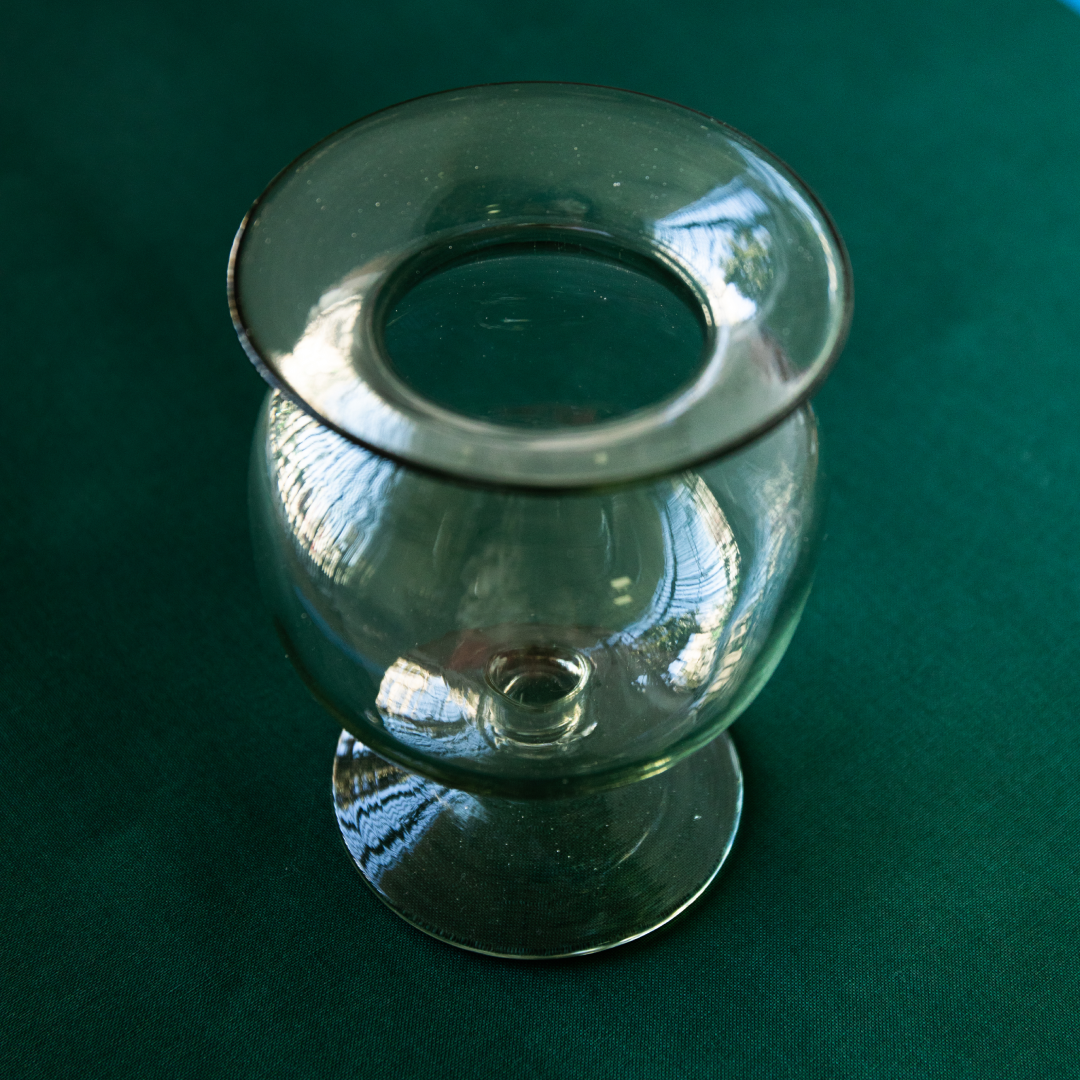 Flared Vase in Short
