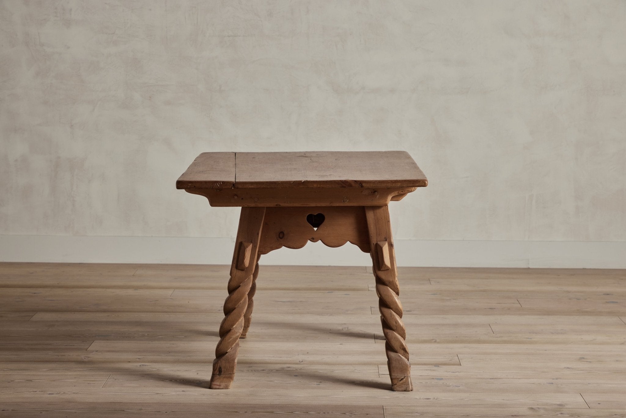 Folk Heart Table (LA) - Nickey Kehoe