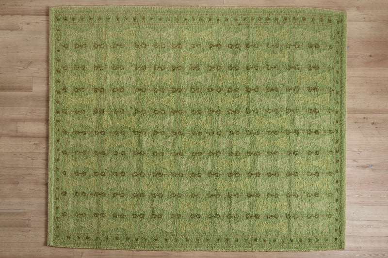 Light Green Rug, 9'9 x 11'11