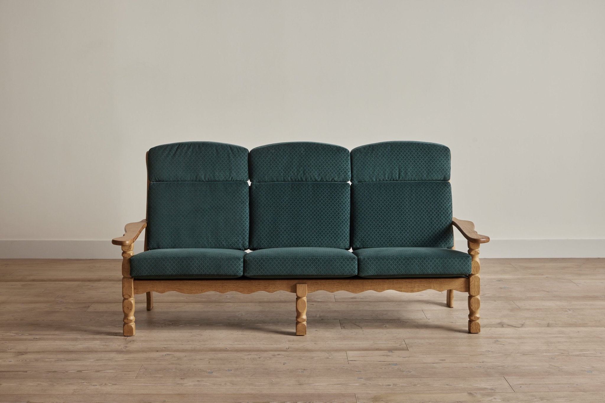 Henning Kjaernulf Sofa (LA) - Nickey Kehoe