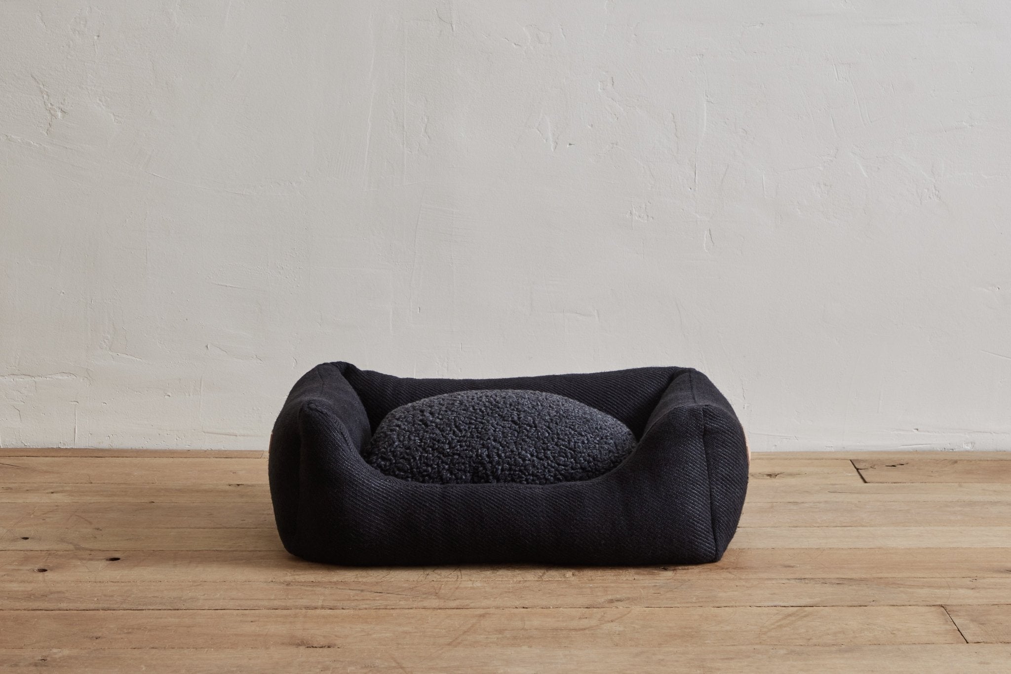 Henri Jute Dog Bed, Charcoal - Nickey Kehoe