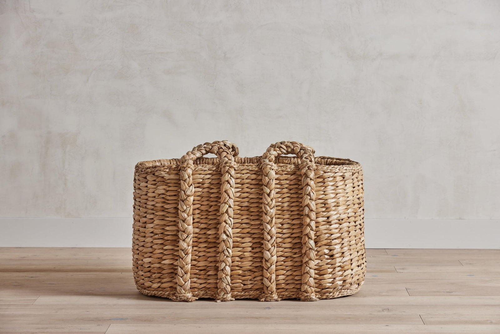 Large Oval Log Rush Basket – Nickey Kehoe