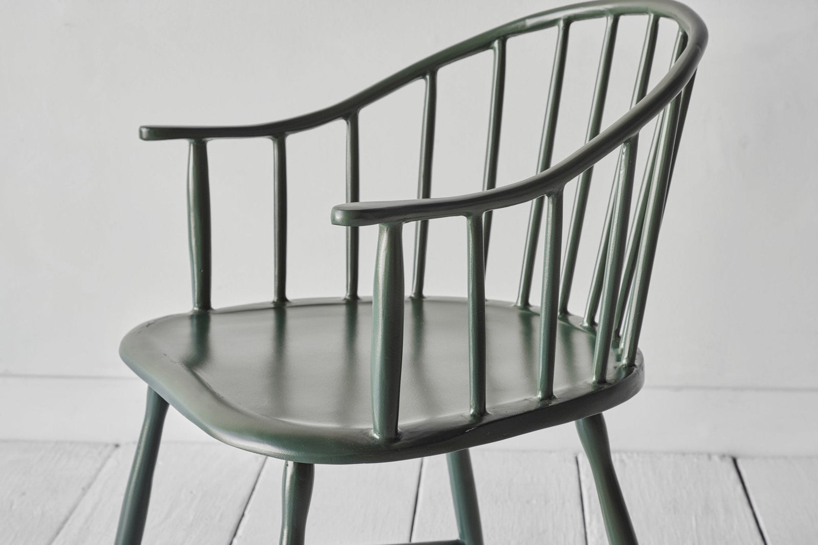 Low Back Metal Windsor Chair – Nickey Kehoe