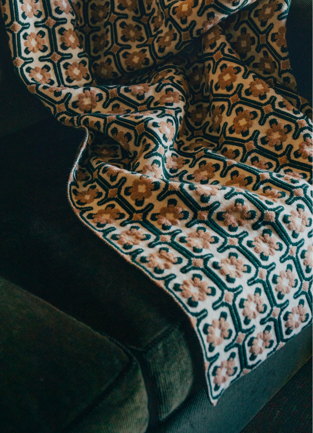 Maman Throw in Olive