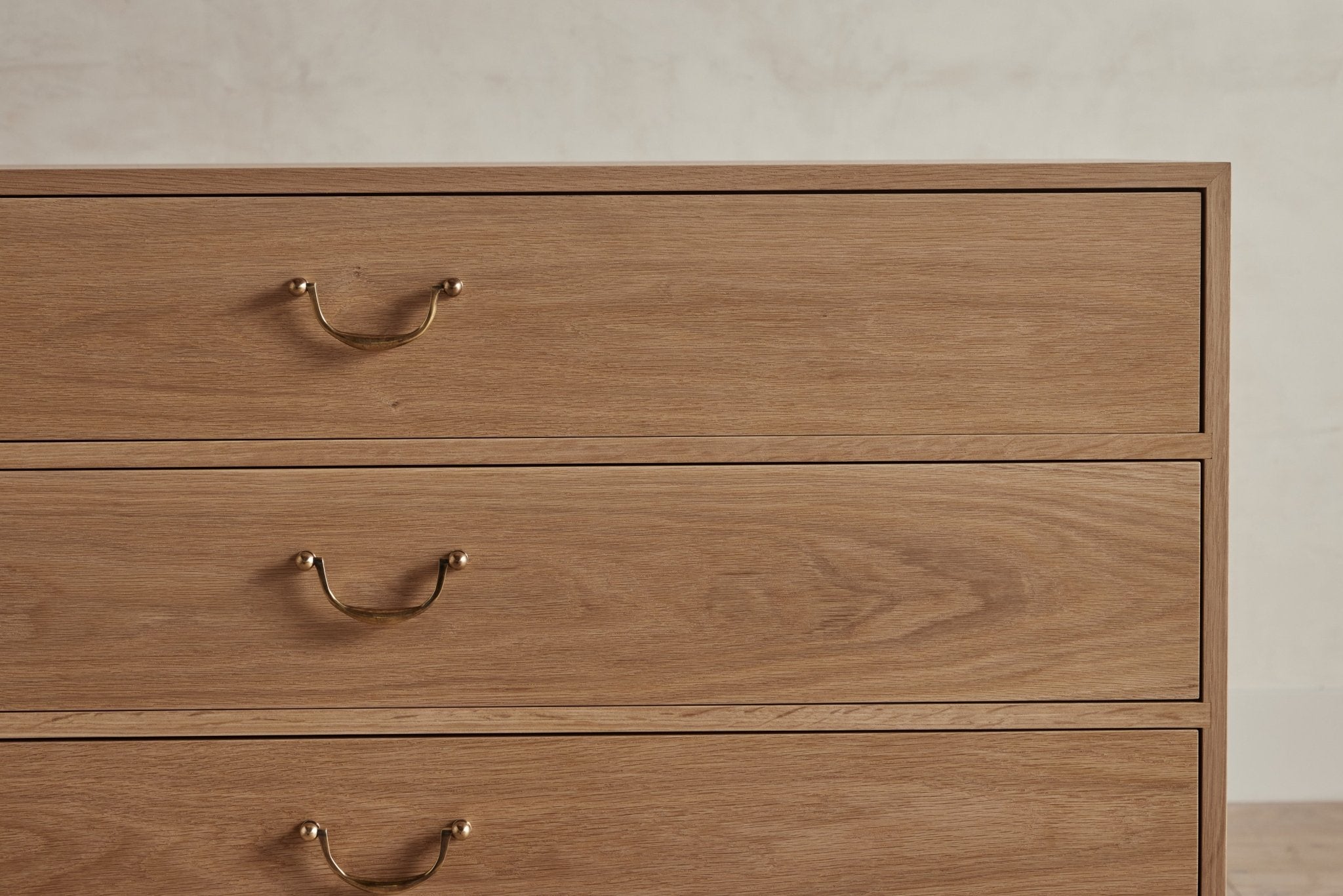 Shown in Natural Oak