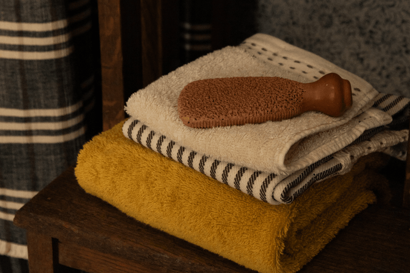 Chocolate hand towels sale