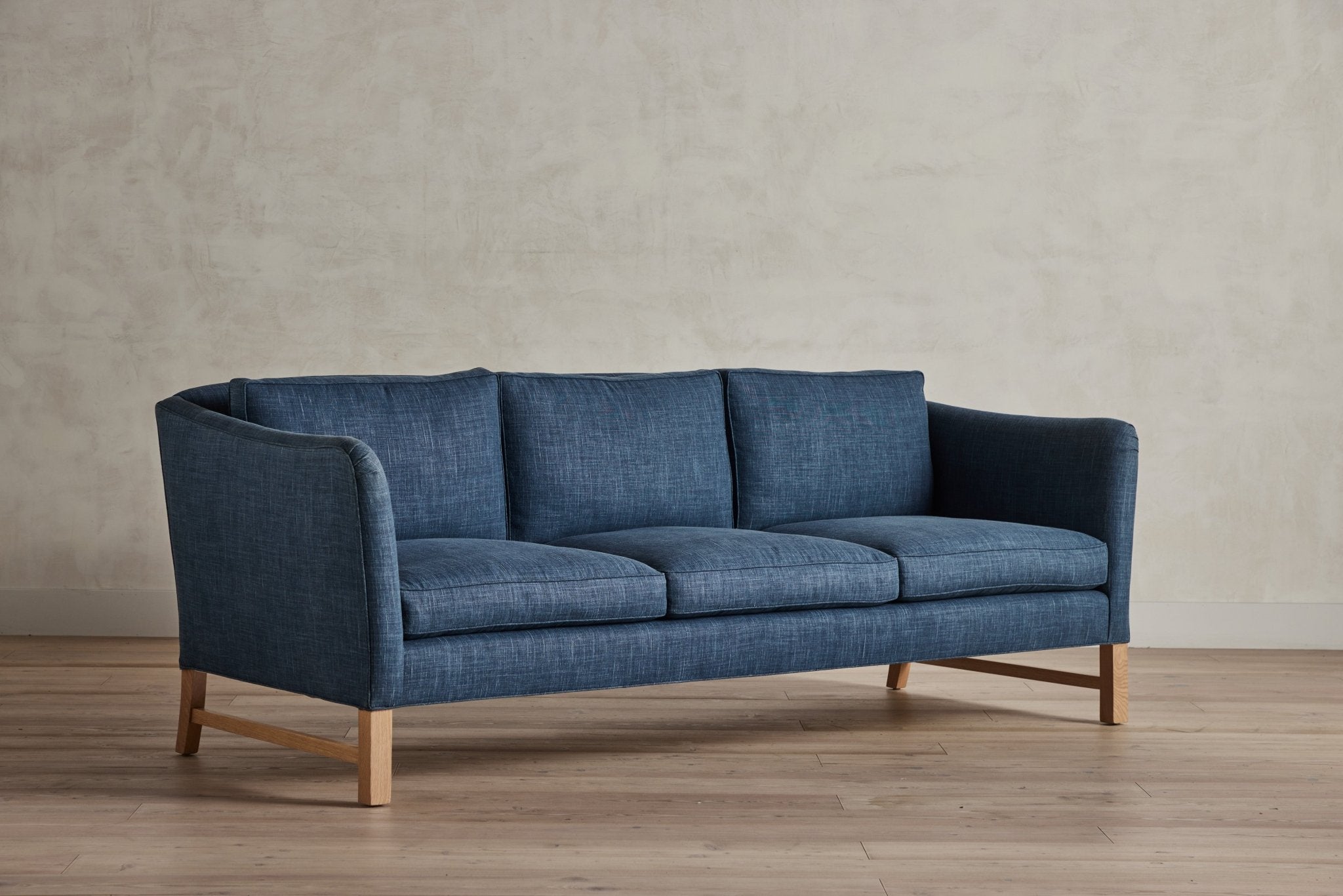 Shown in Libeco Linen in Midnight Blue and Natural Oak