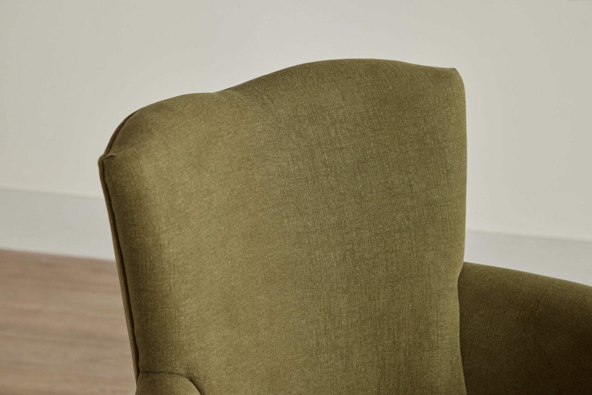 Shown in Customer's Own Material (Libeco Stonewashed Linen in Moss) and Natural Oak