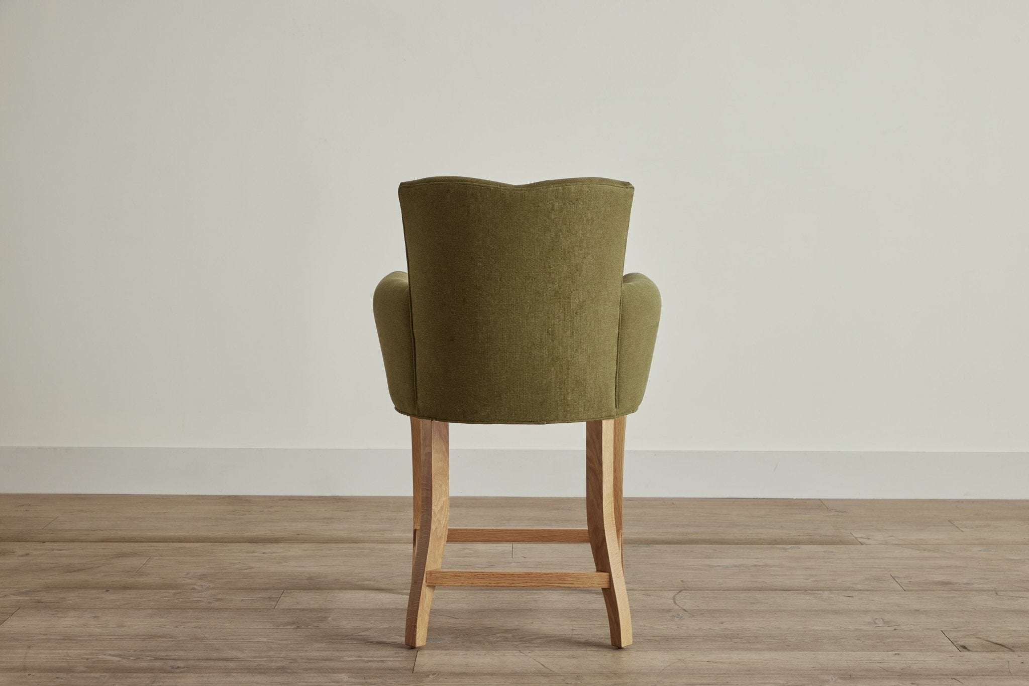 Shown in Customer's Own Material (Libeco Stonewashed Linen in Moss) and Natural Oak